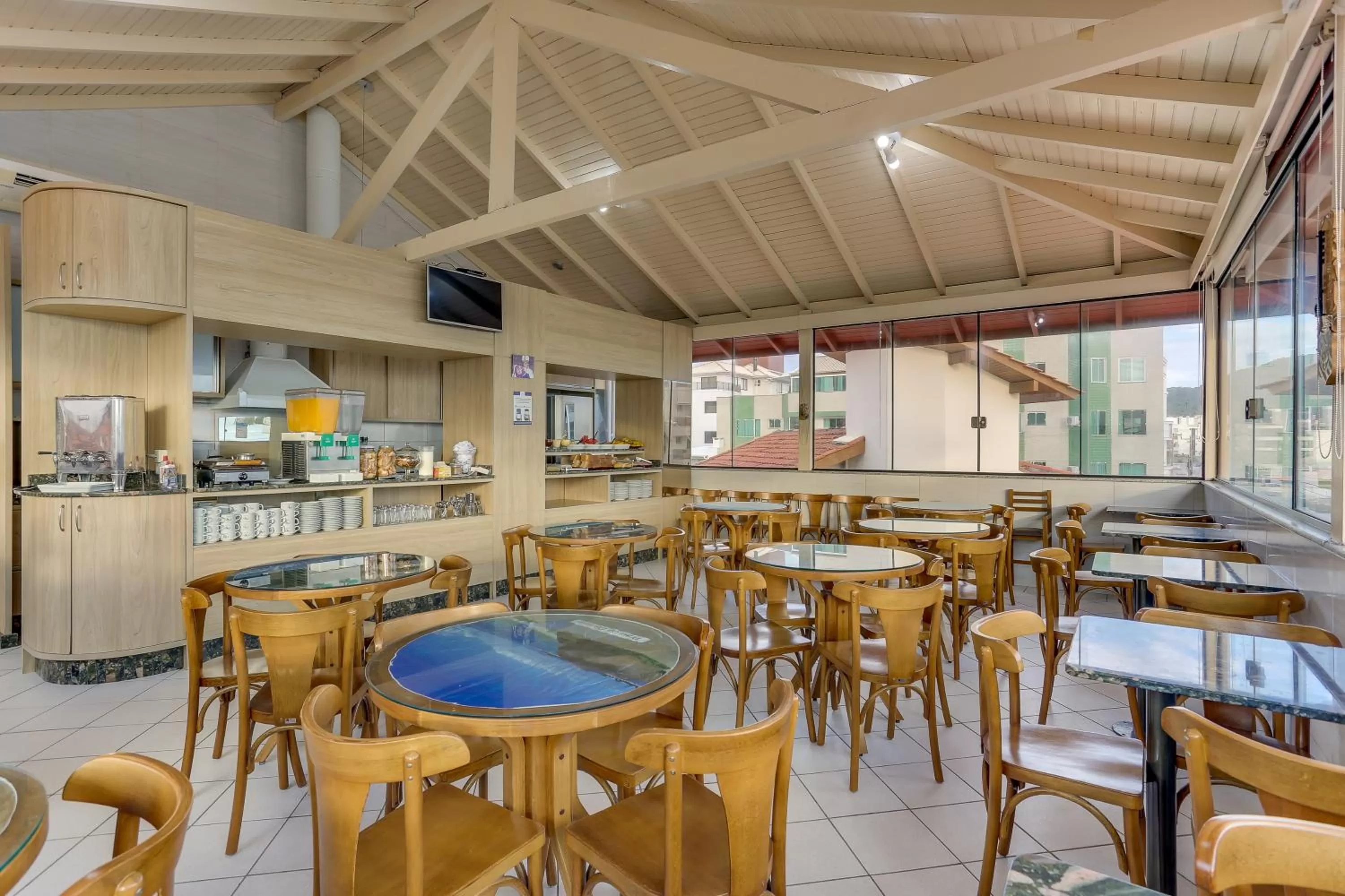 Restaurant/places to eat in Pousada Costão dos Ingleses