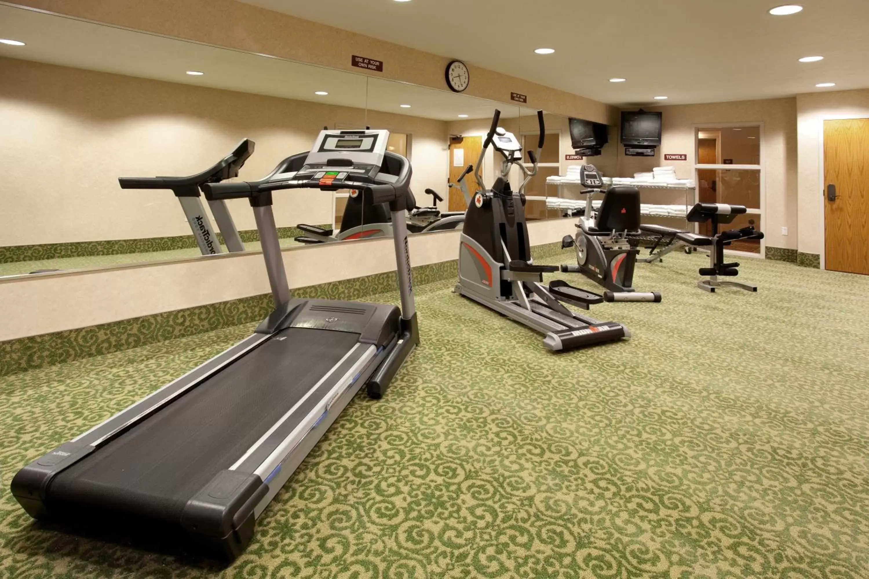 Fitness centre/facilities, Fitness Center/Facilities in Baymont by Wyndham Belen NM