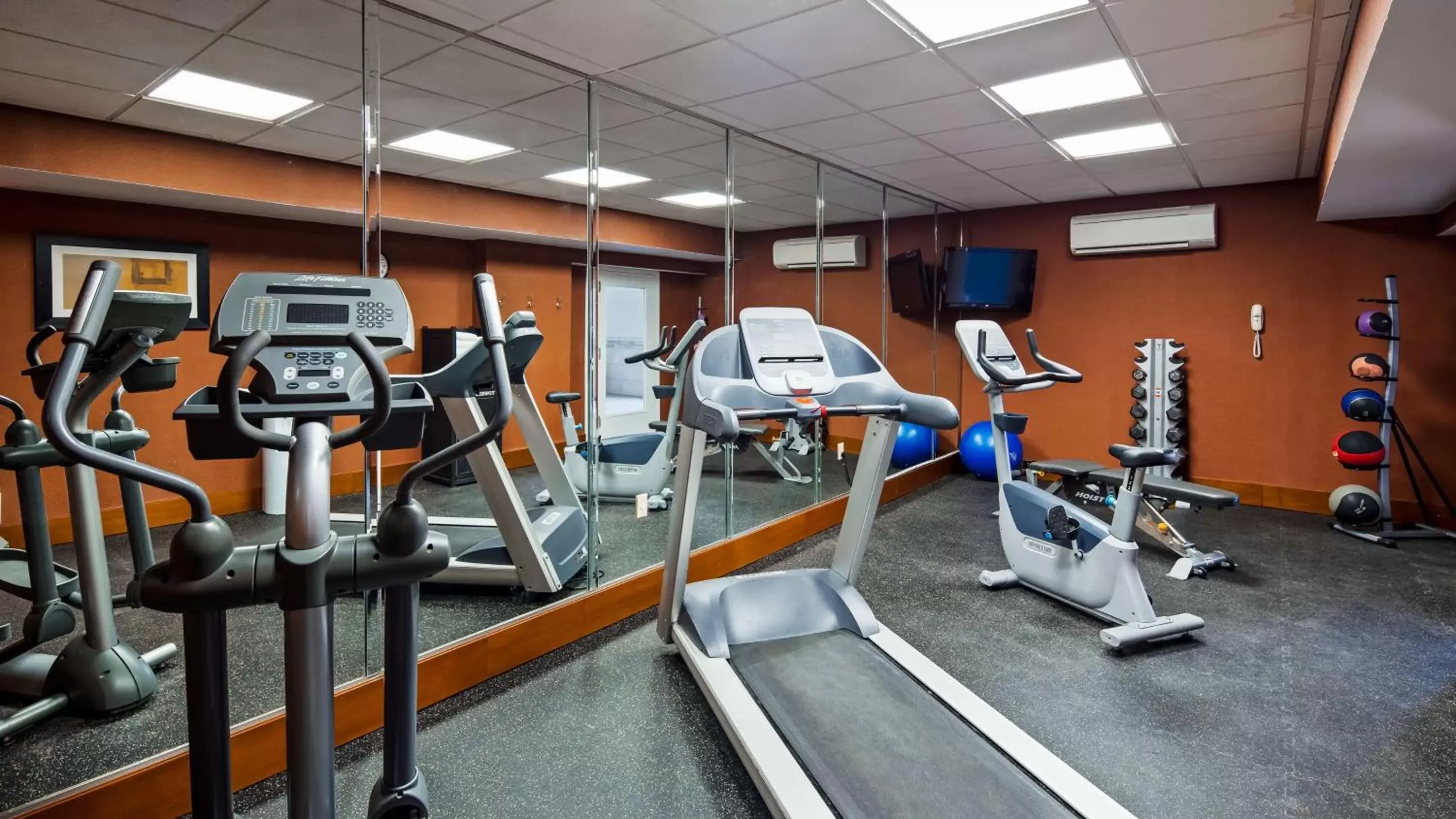 Fitness centre/facilities, Fitness Center/Facilities in Best Western Plus Executive Suites Albuquerque