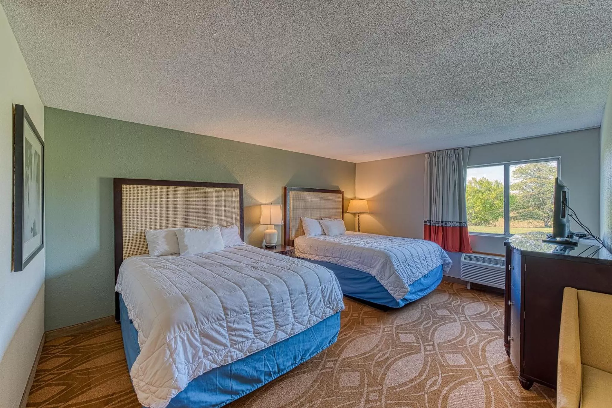 Bedroom, Bed in American Inn & suites