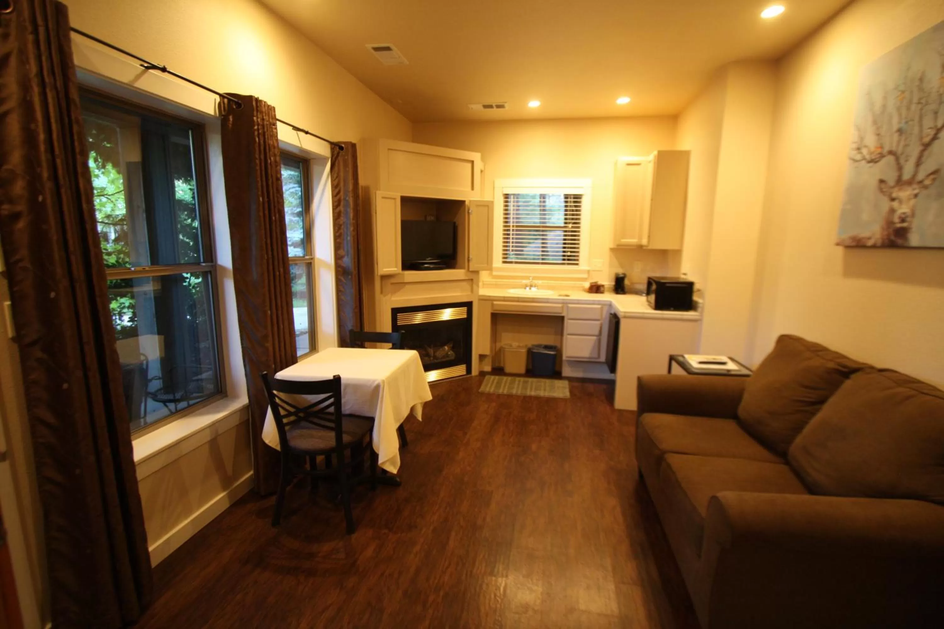 The Inn at Shasta Lake