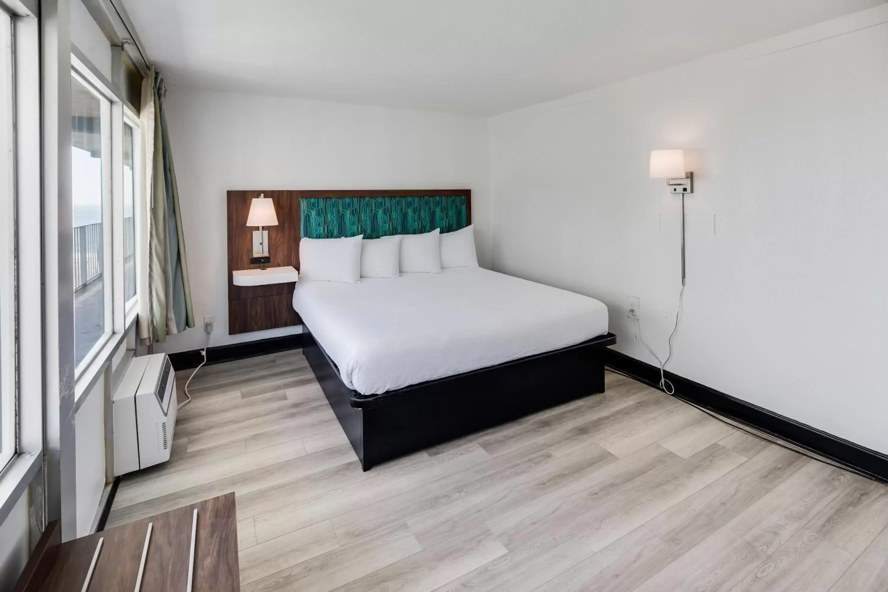 Bedroom, Bed in Blu Atlantic Hotel & Suites