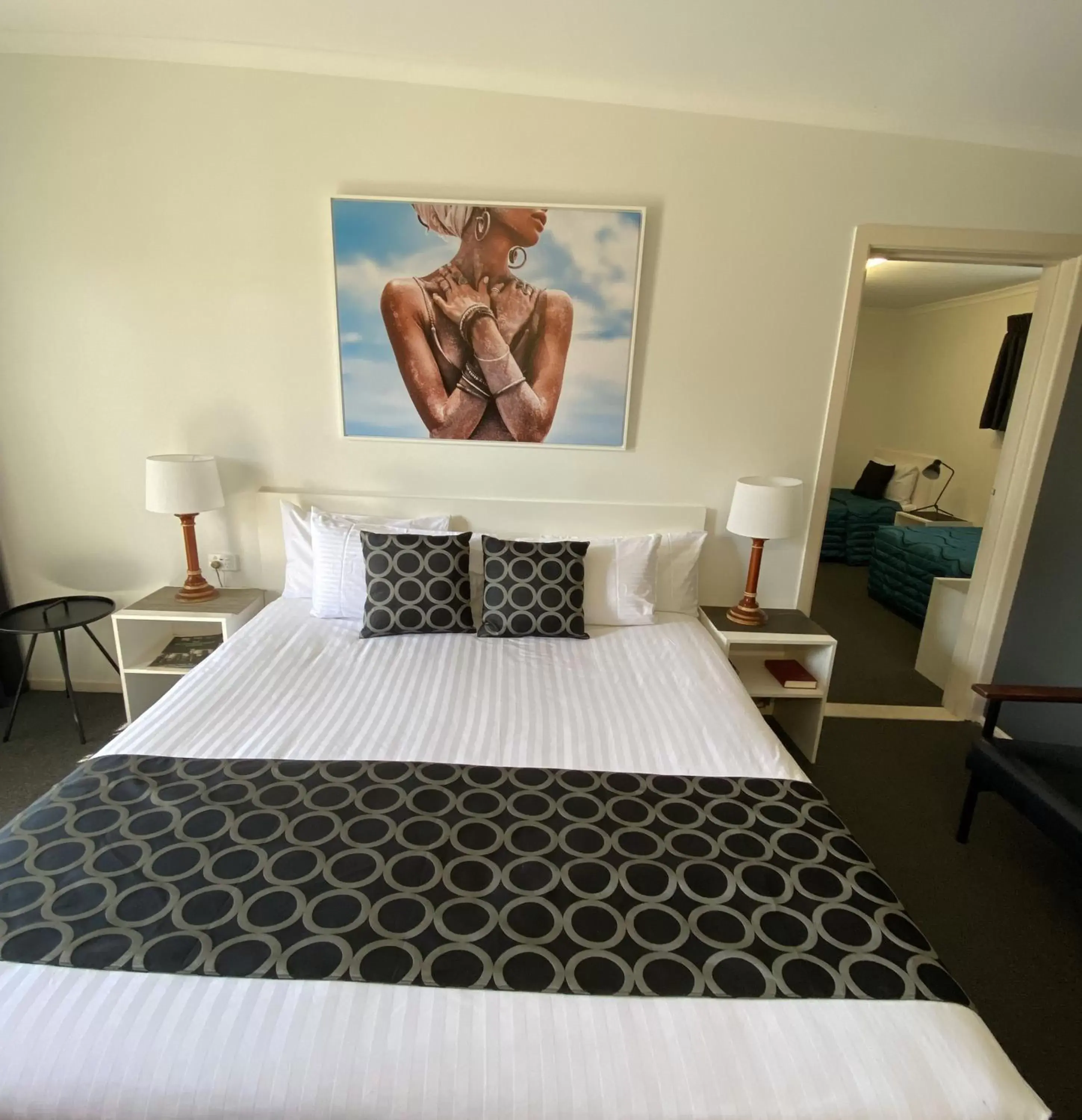 Property building, Bed in Centrepoint Midcity Motor Inn