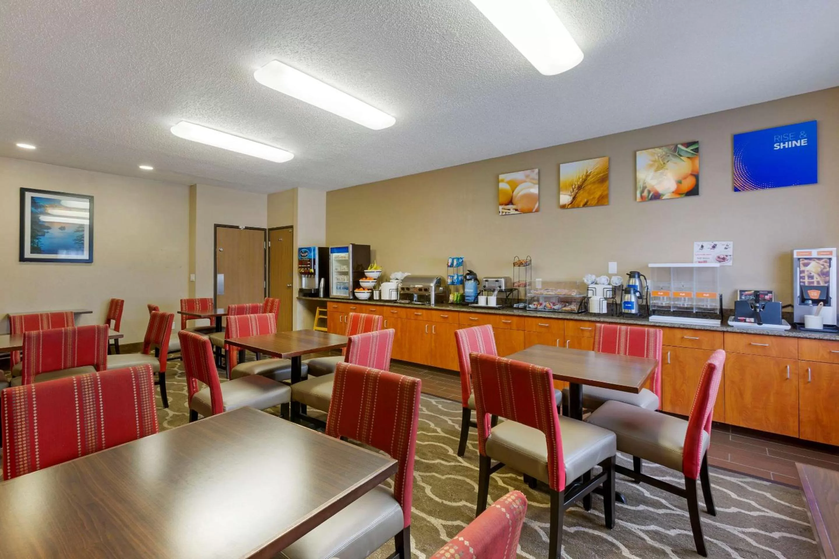Restaurant/places to eat in Comfort Inn Medford South