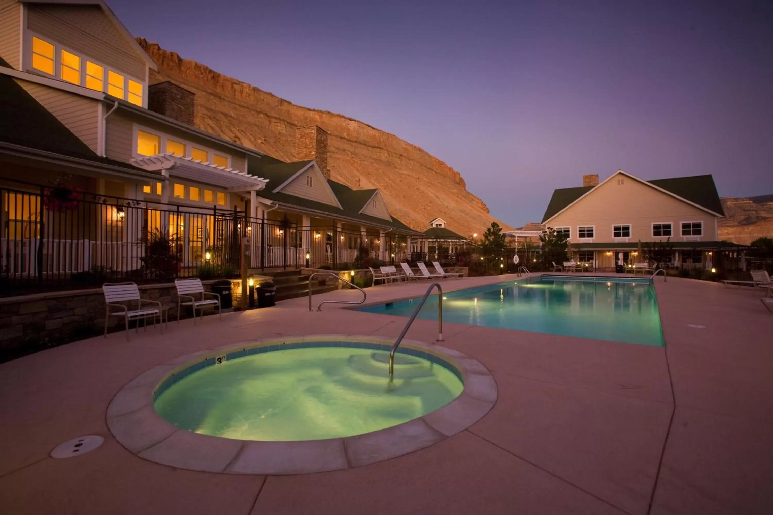 Swimming Pool in Wine Country Inn