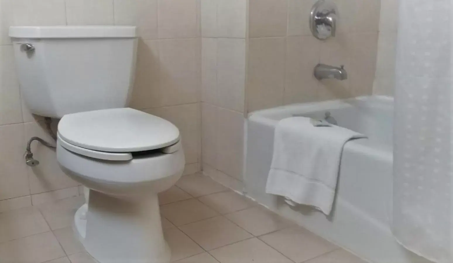 Bathroom in Holiday Inn Express Chihuahua, an IHG Hotel