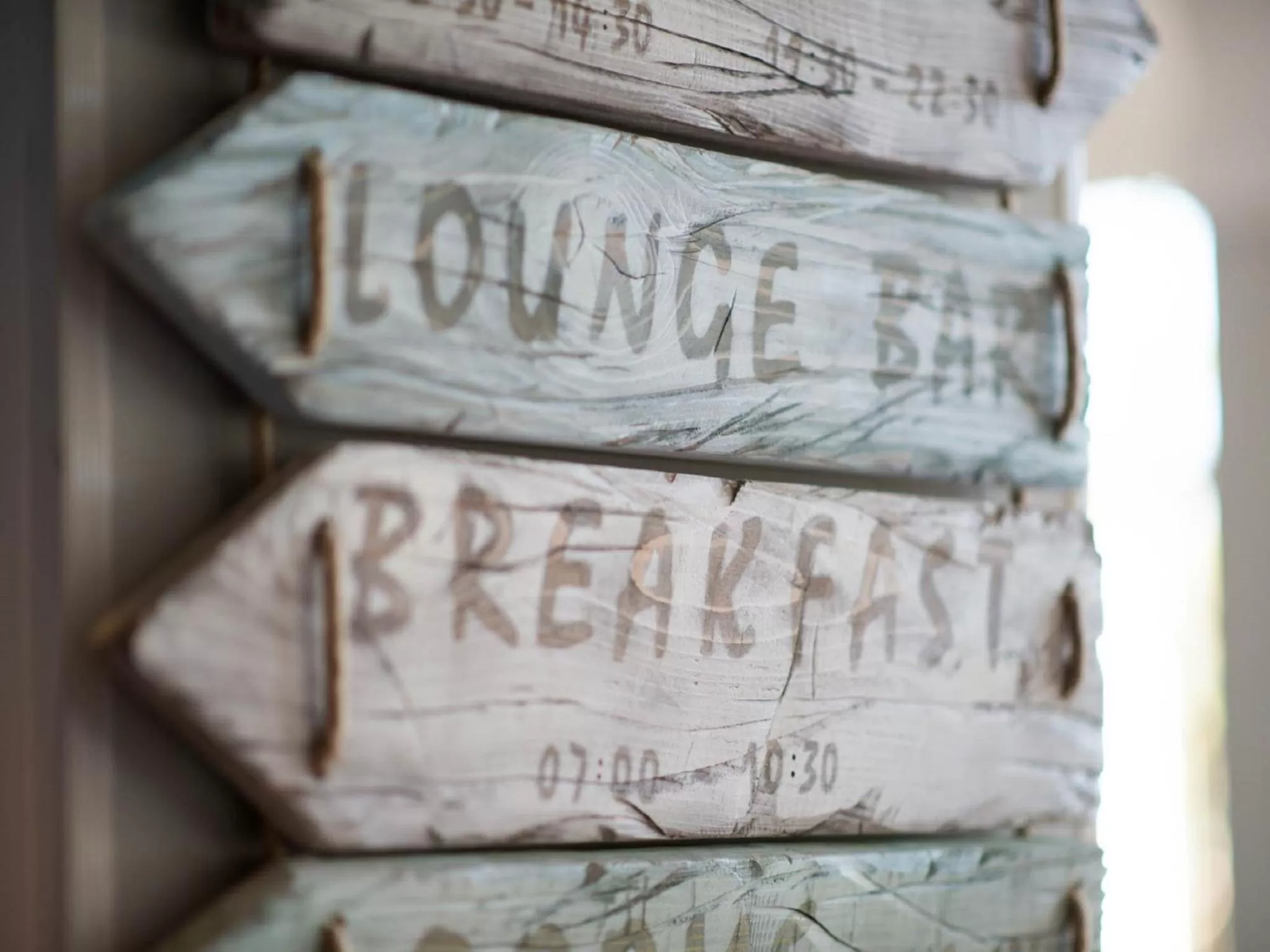 Logo/Certificate/Sign in Sunbay Park Hotel