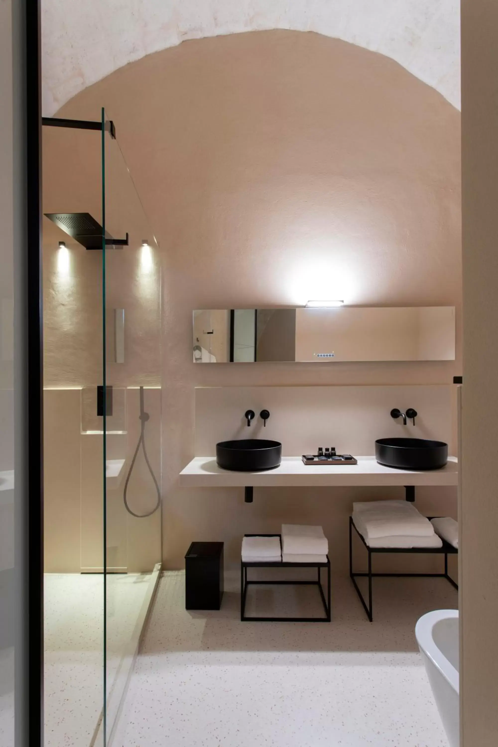 Bathroom, Kitchen/Kitchenette in PIANELLE RESORT