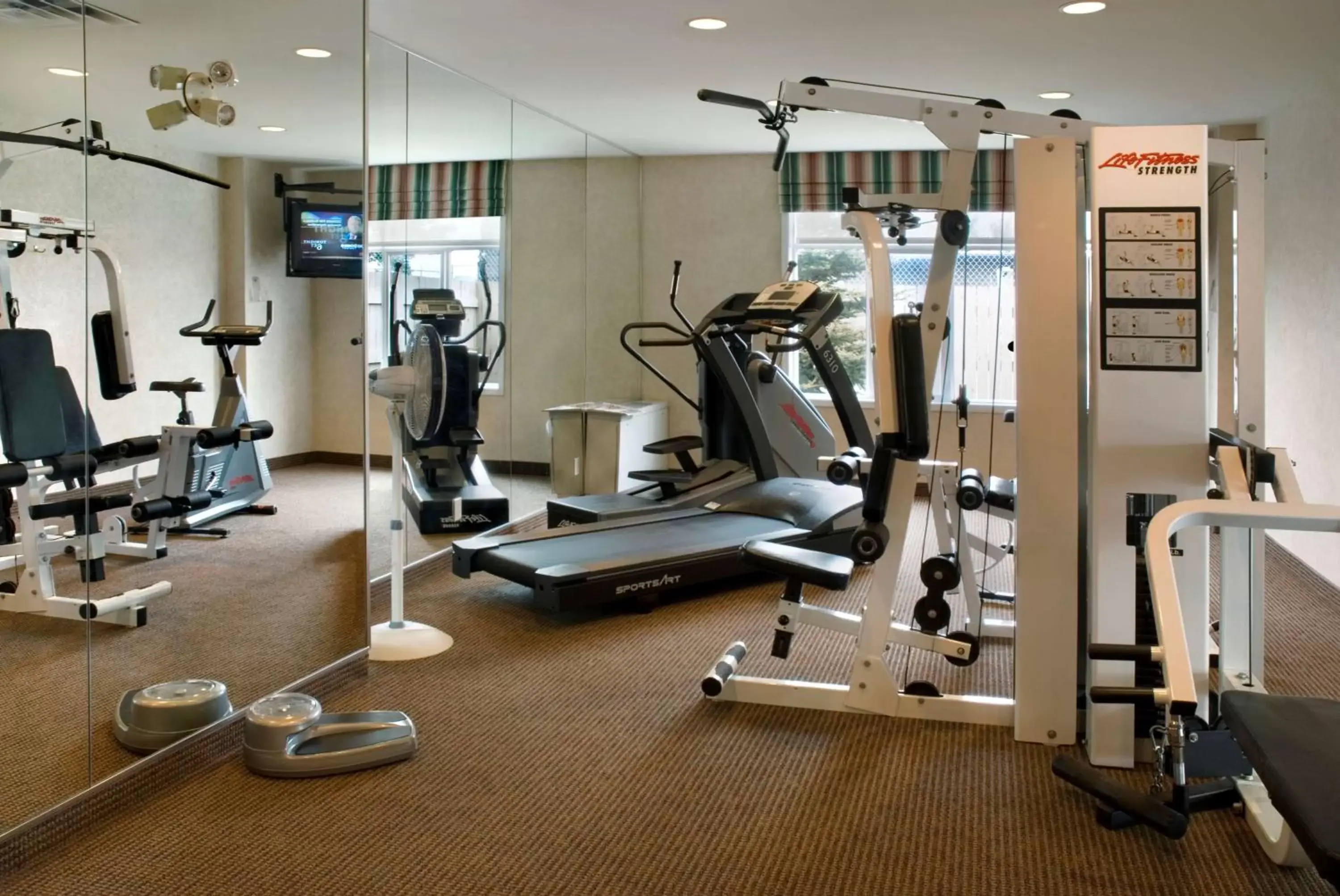 Fitness centre/facilities, Fitness Center/Facilities in Hilton Garden Inn Calgary Airport