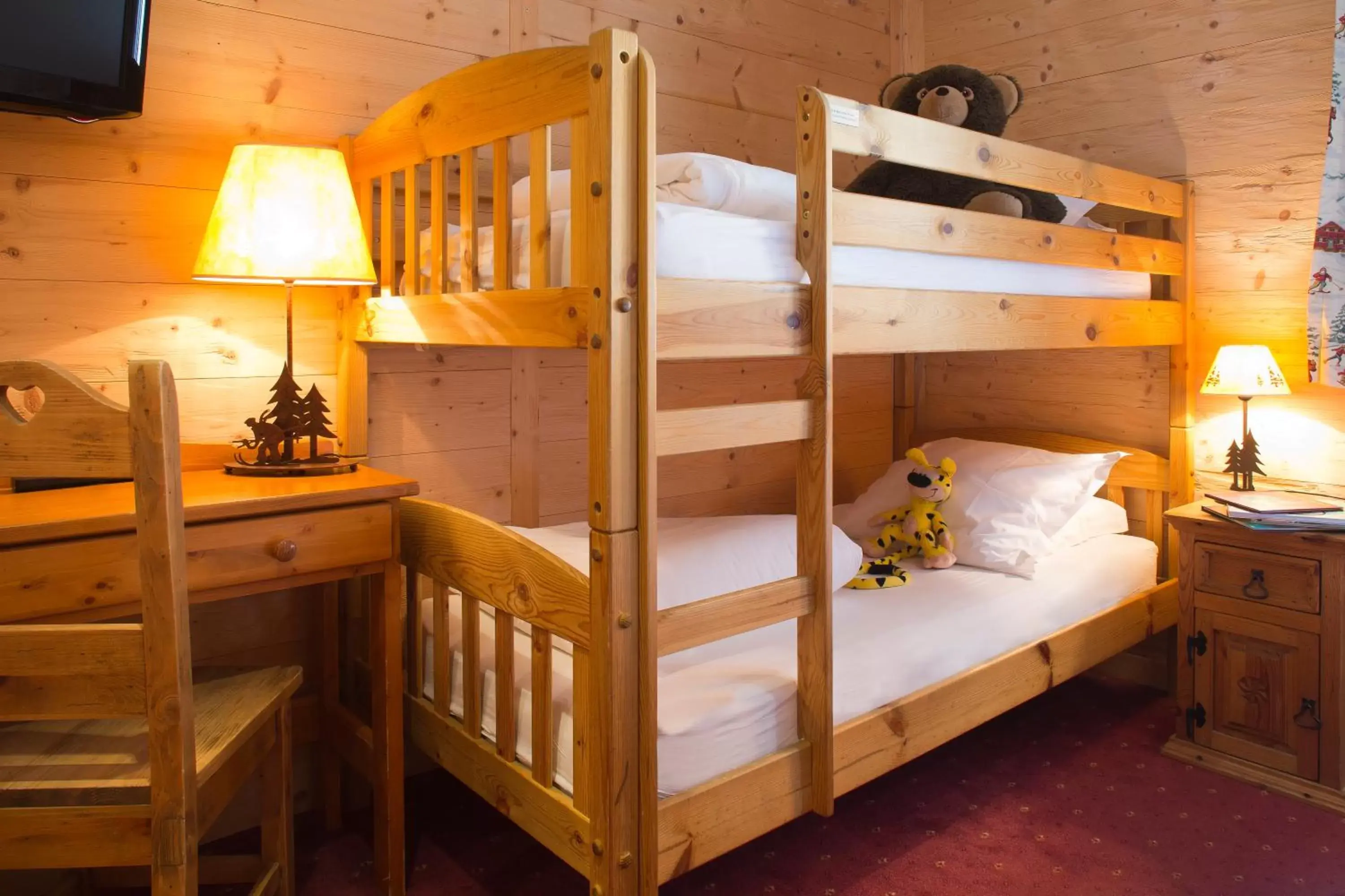 Bedroom, Bunk Bed in Beaulieu