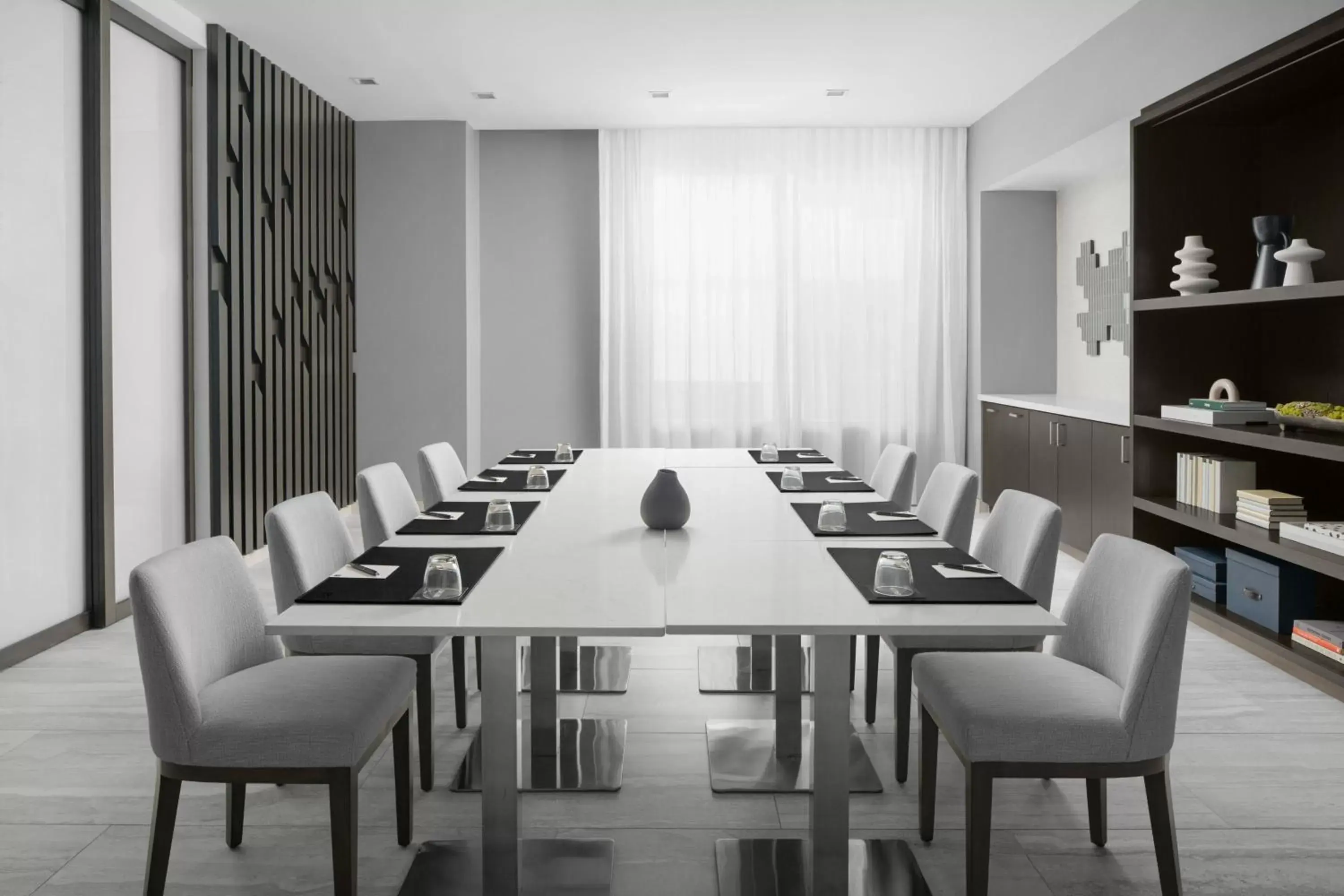 Meeting/conference room in AC Hotel by Marriott Miami Dadeland