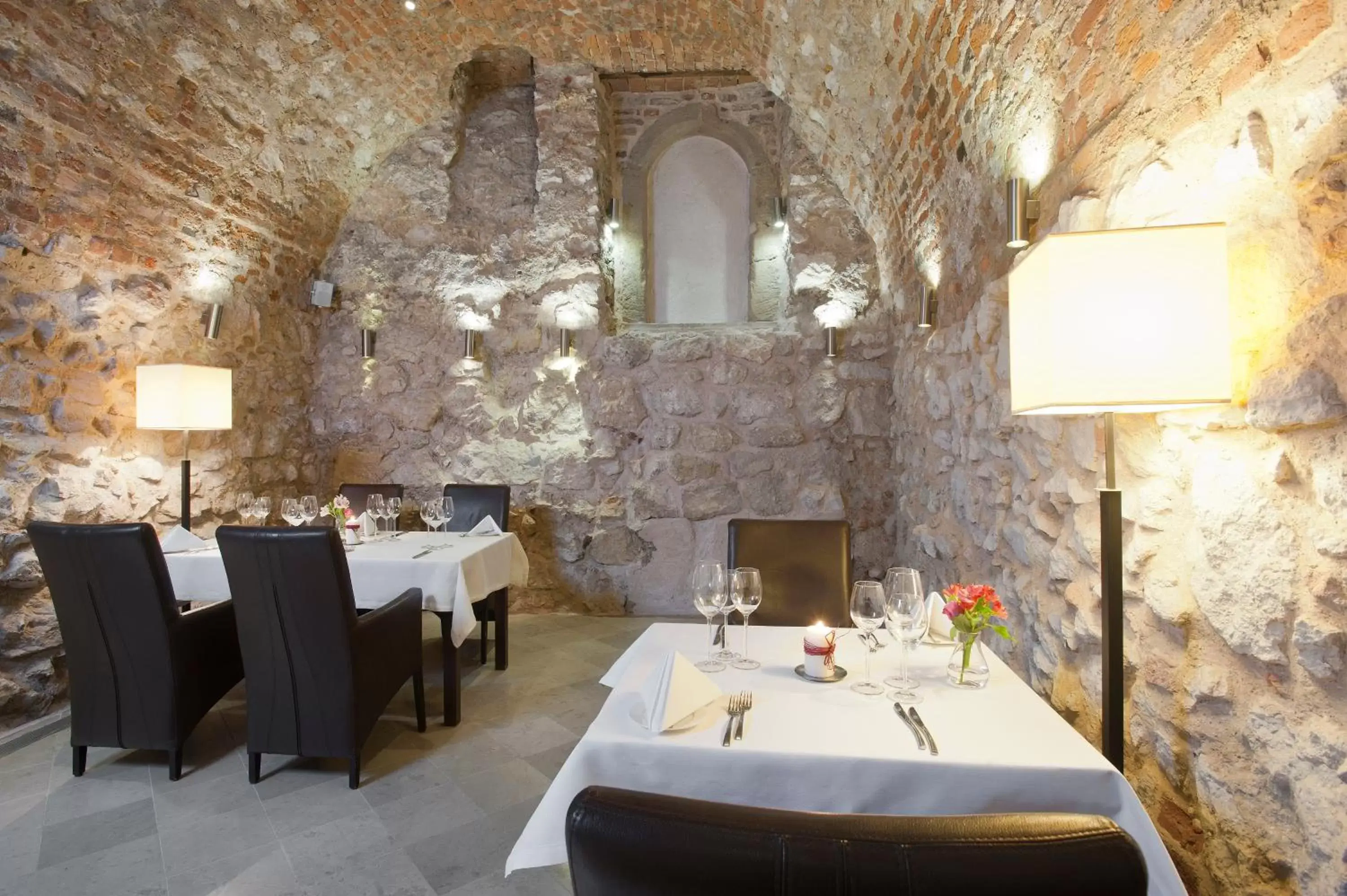 Restaurant/Places to Eat in Hotel Unicus Krakow Old Town