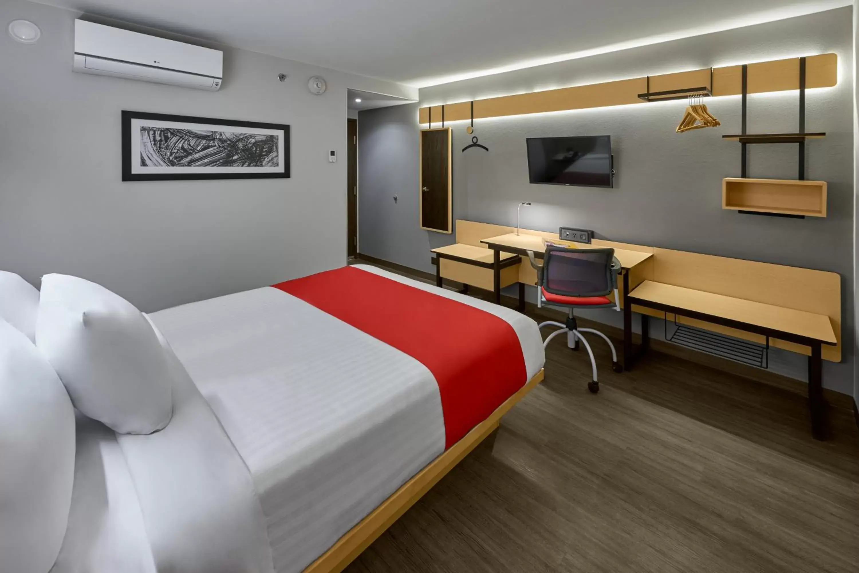 Photo of the whole room, Bed in City Express by Marriott Caborca