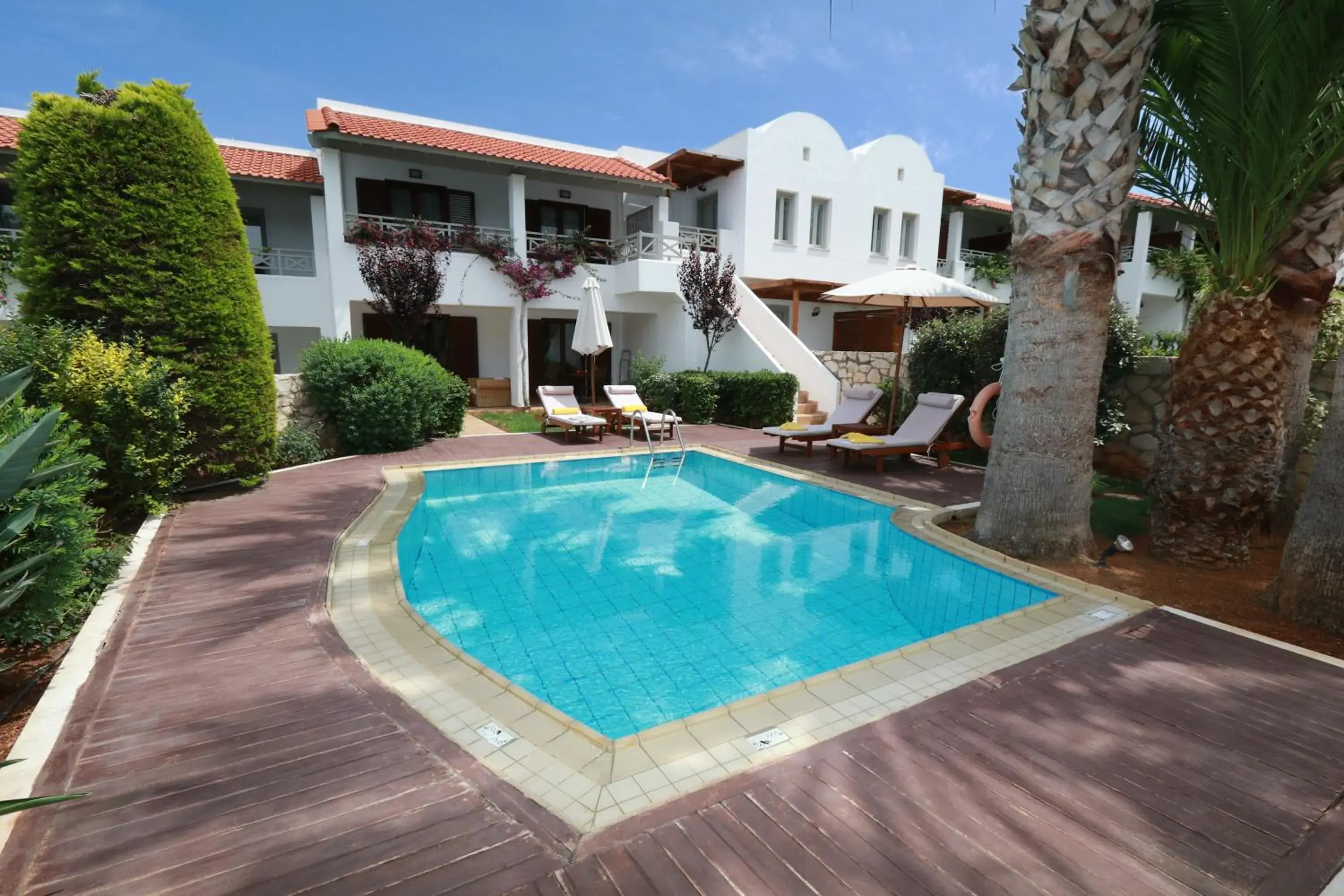 Swimming pool in Annabelle Beach Resort Swimming pool in Annabelle Beach Resort