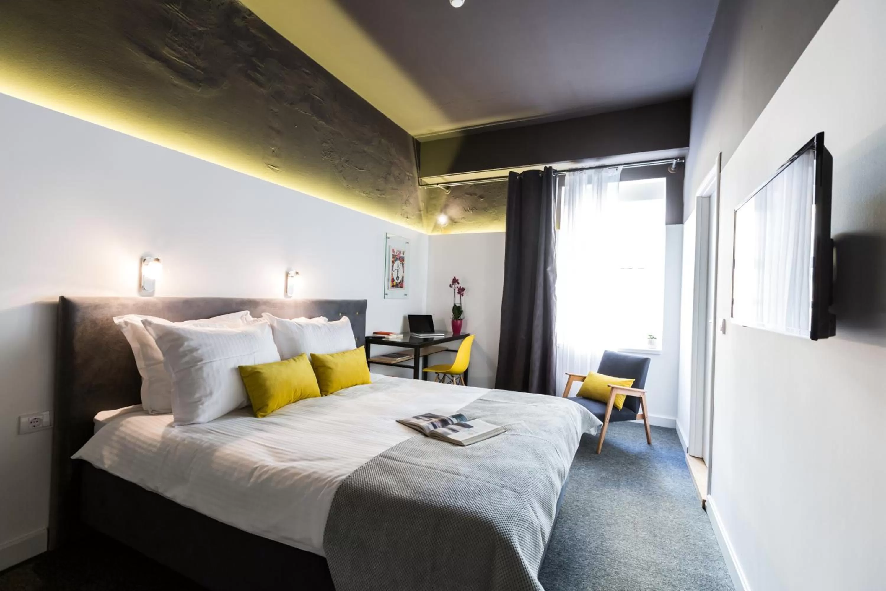 Bedroom, Bed in Hotel Bohemian Garni - Skadarlija