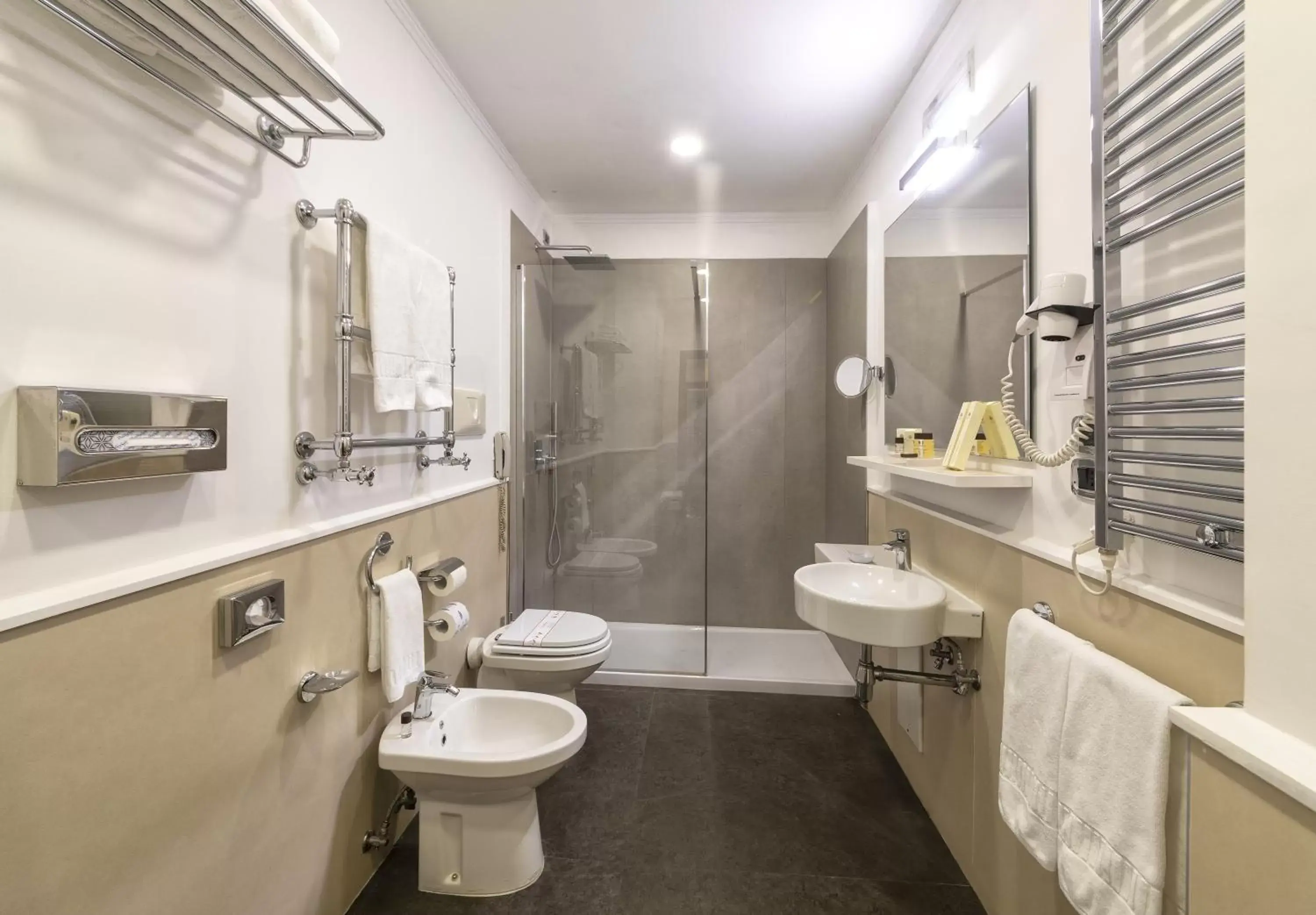 Shower, Bathroom in Palazzo Turchini