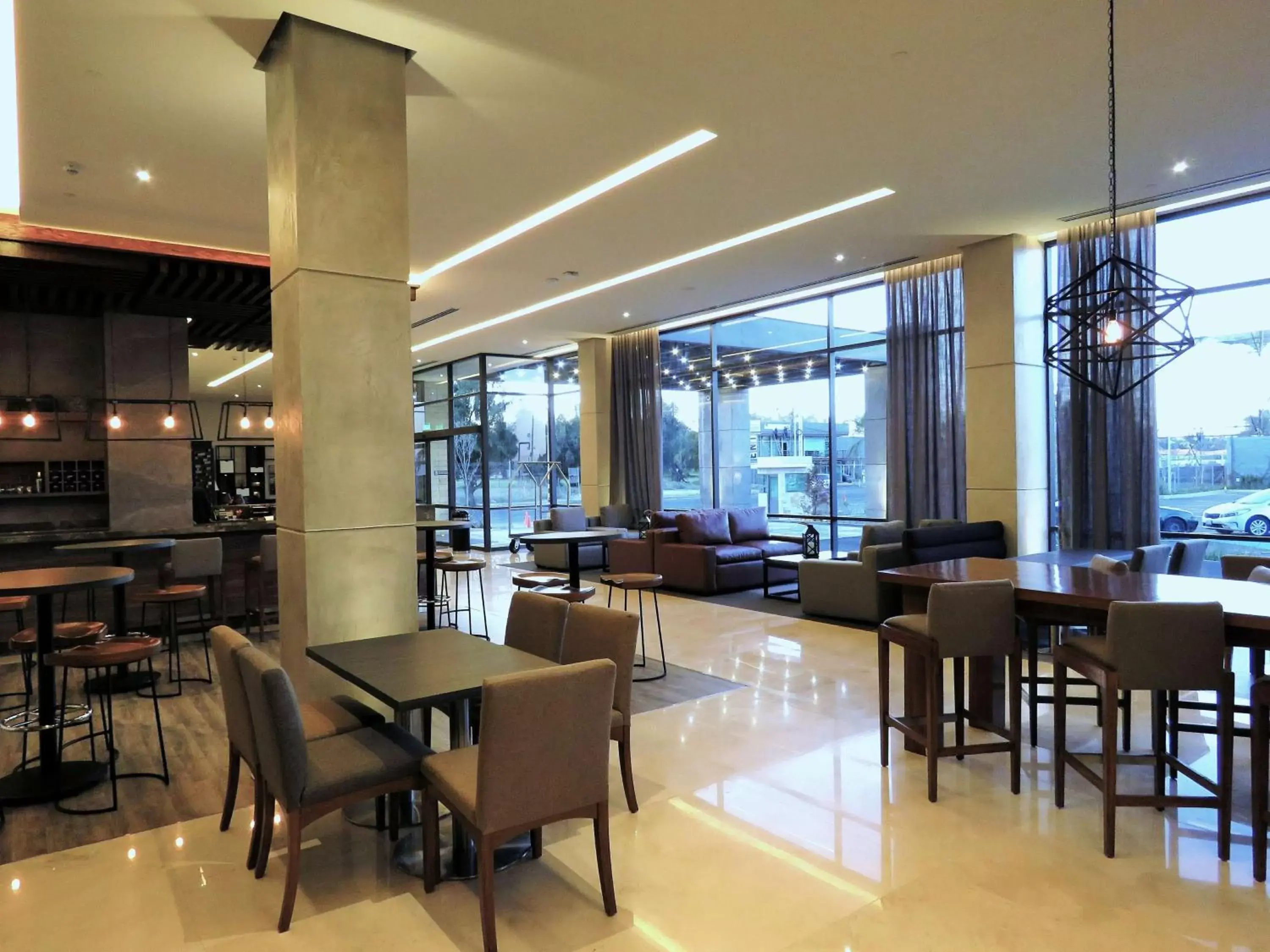 Lobby or reception, Restaurant/Places to Eat in Hampton Inn By Hilton Celaya