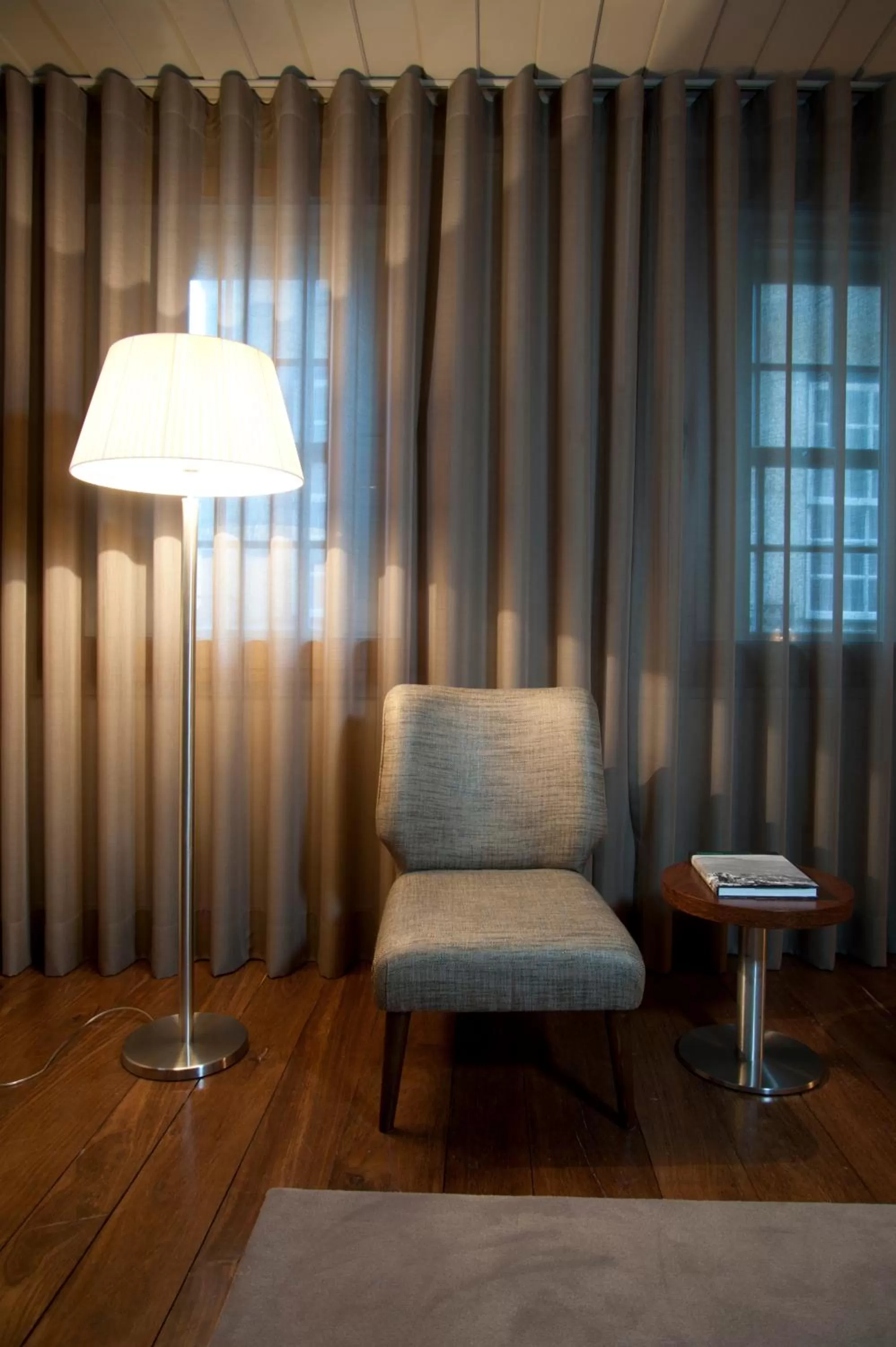 Seating area in Hotel da Oliveira