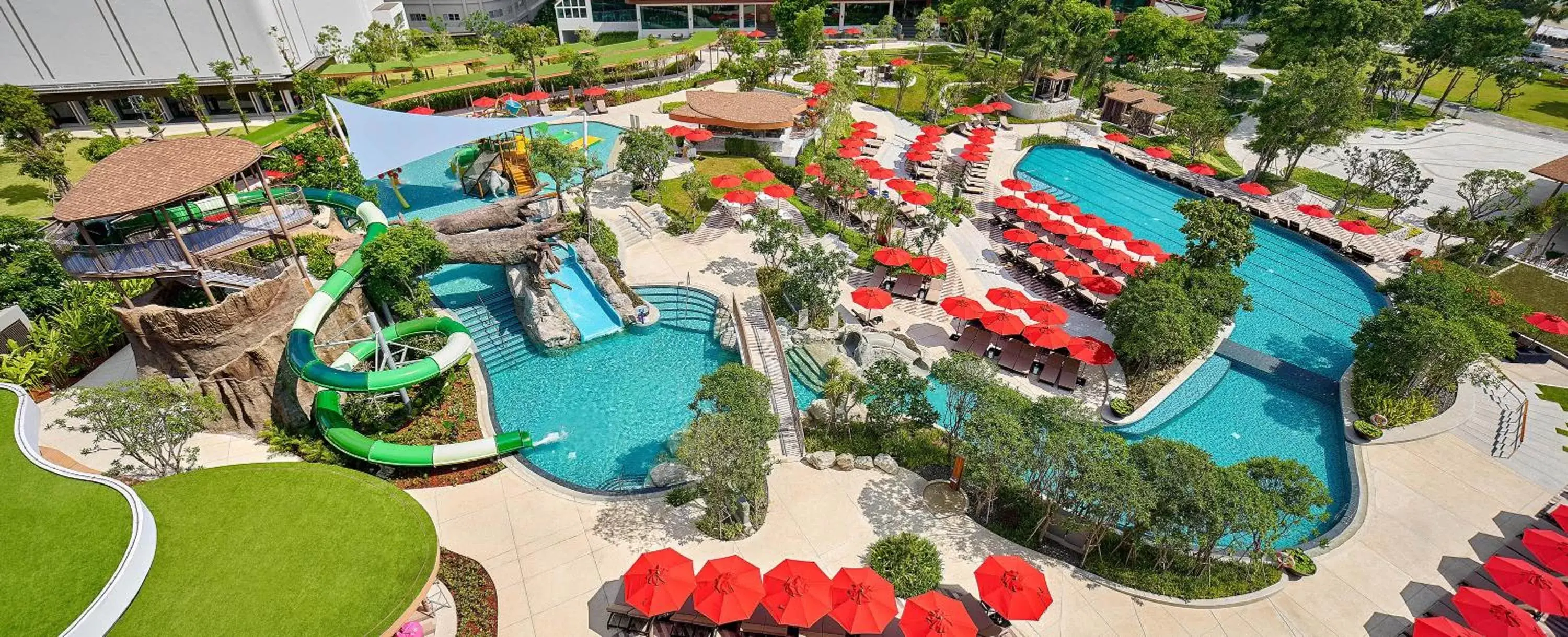 Swimming pool, Bird's-eye View in Amari Pattaya