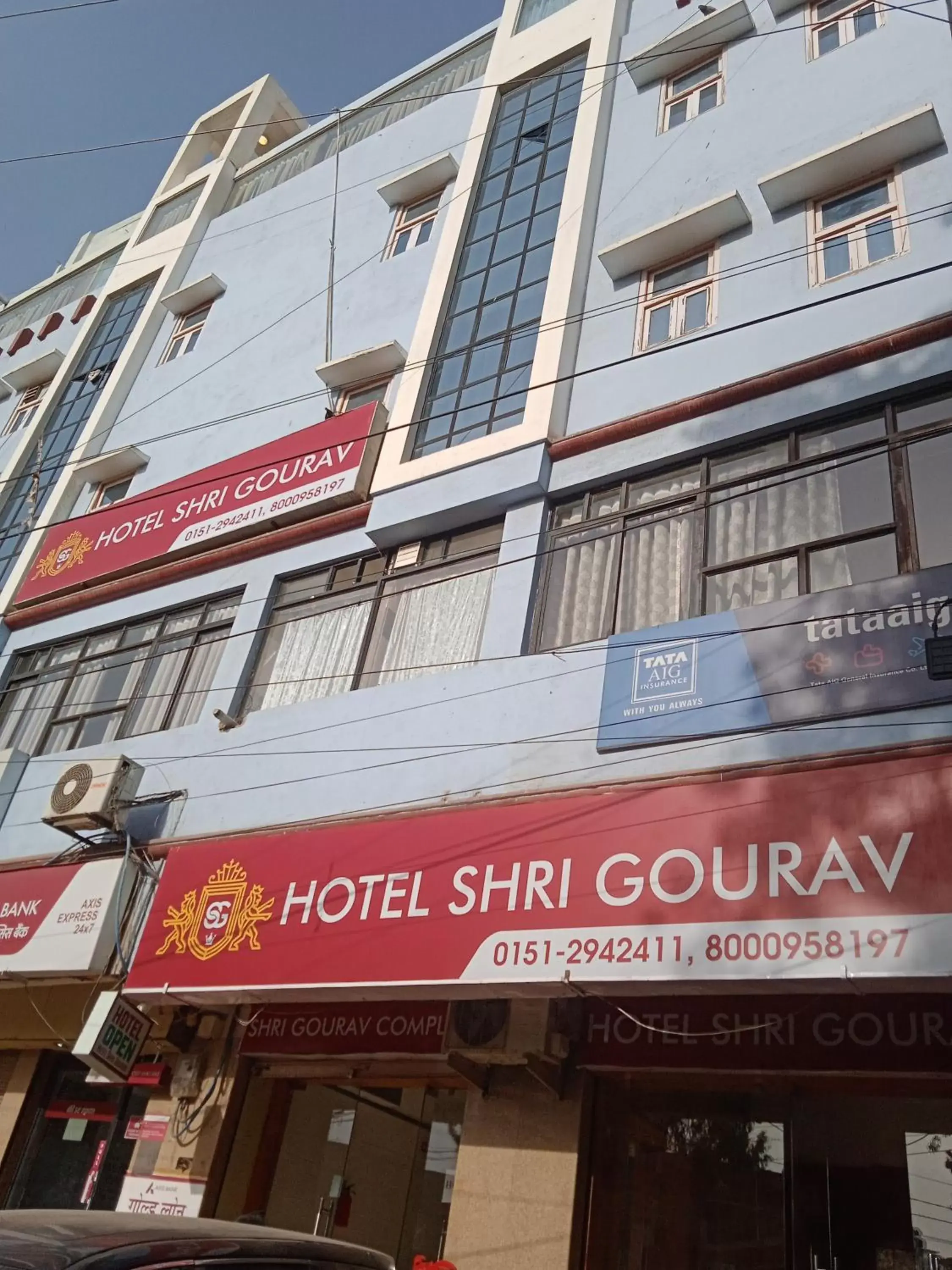 Property building in Hotel Shri Gourav Property building in Hotel Shri Gourav