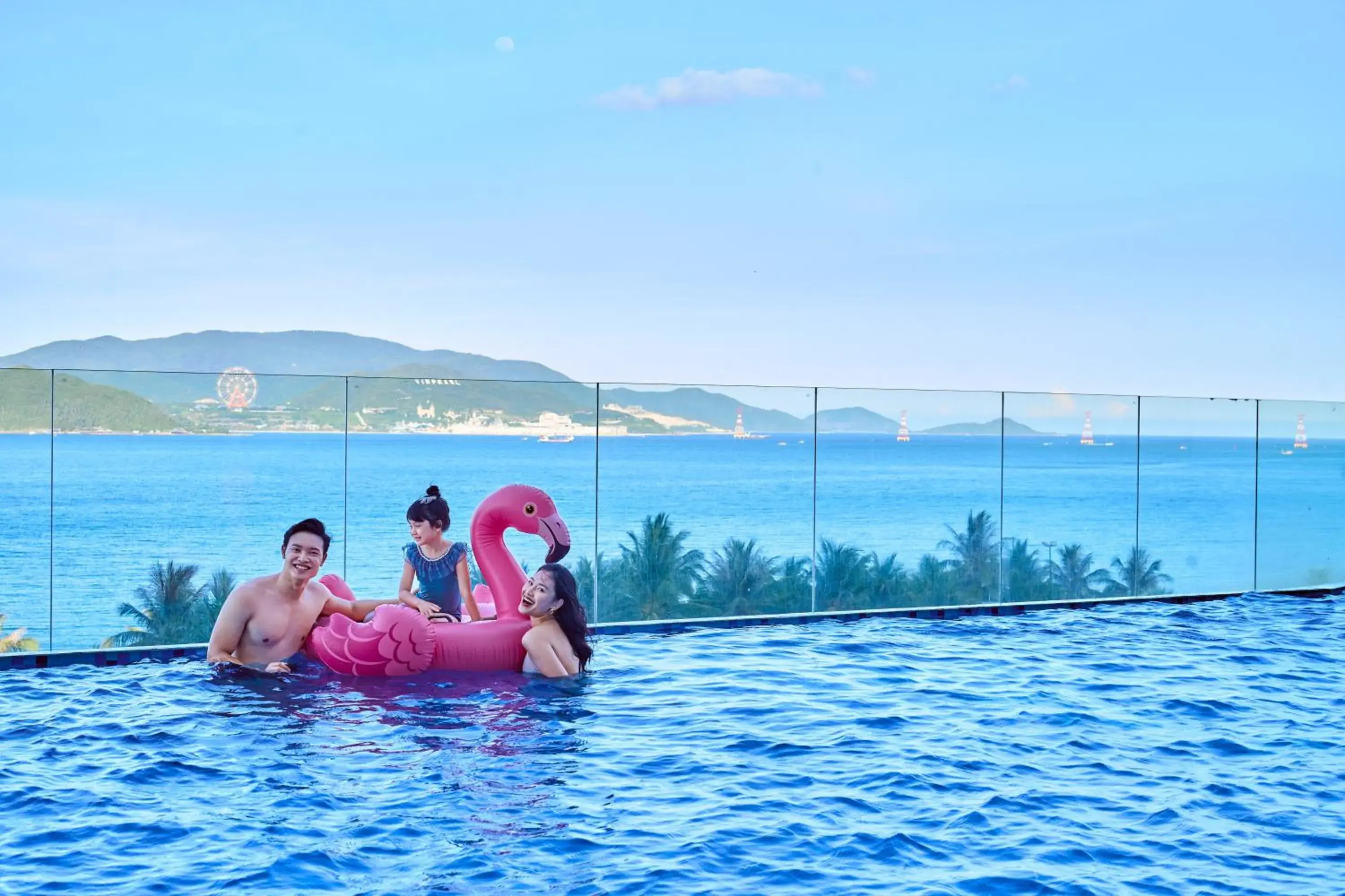 Pool view, Swimming Pool in Vinpearl Beachfront Nha Trang