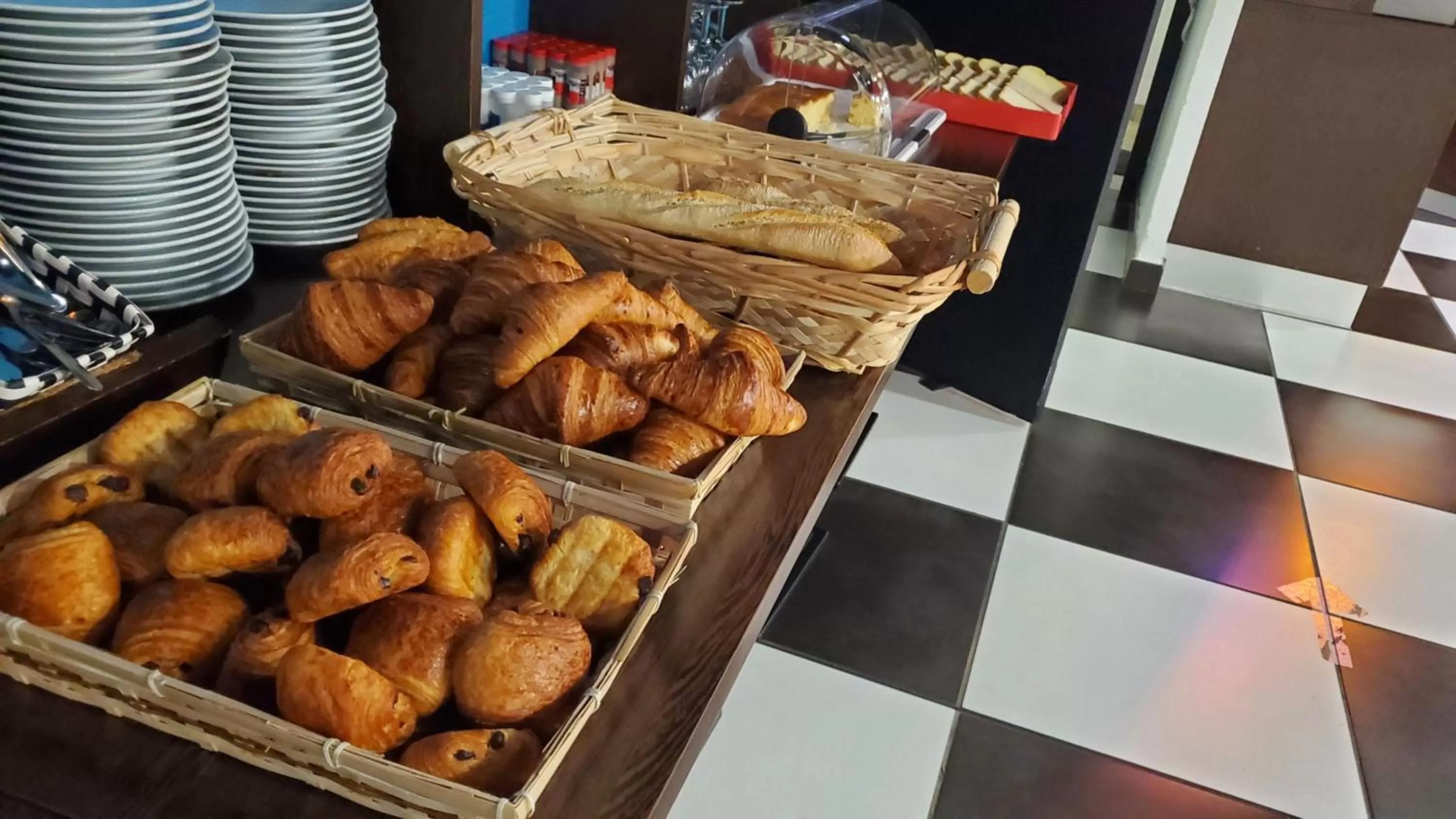 Breakfast in Kyriad Montluçon - Saint Victor