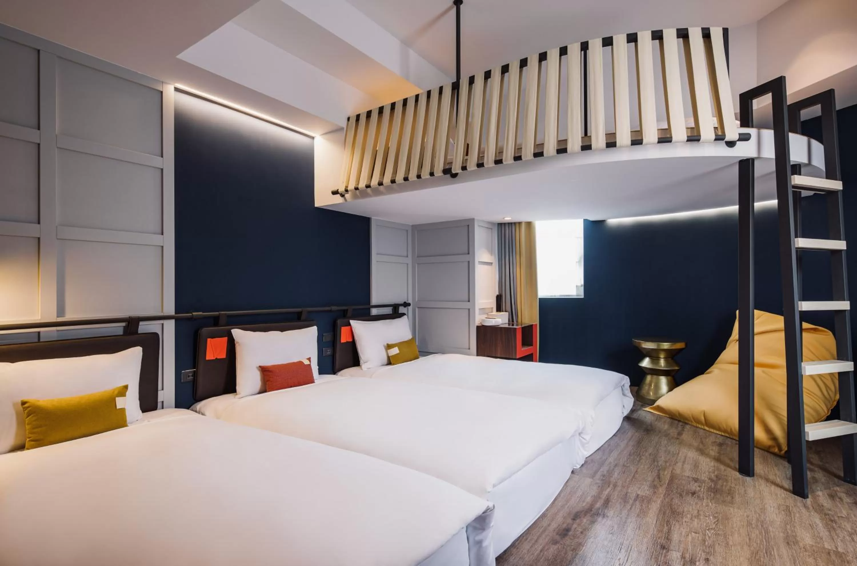 Bed in OLAH Poshtel - Taichung Station