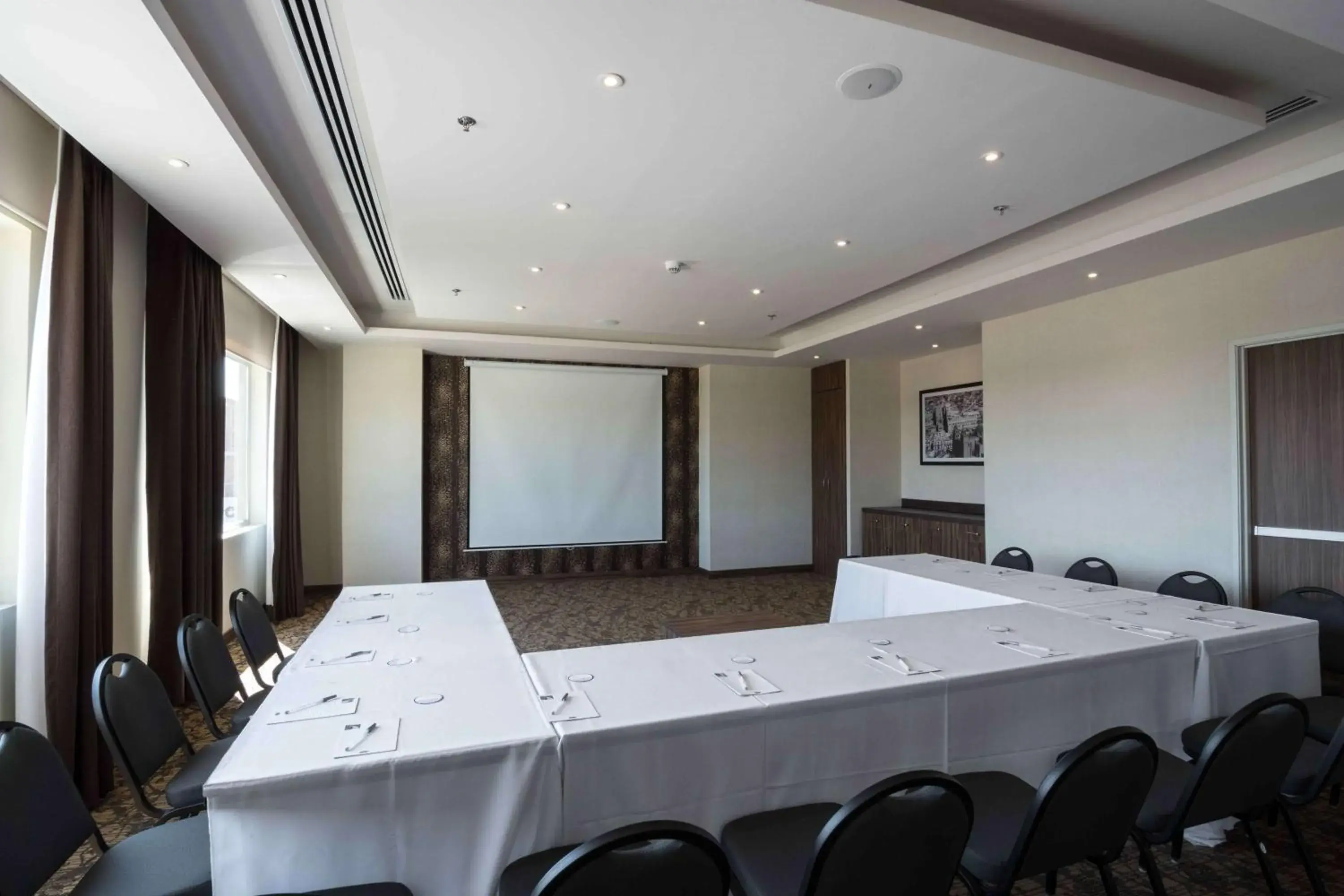 Meeting/conference room in Hampton Inn by Hilton Irapuato