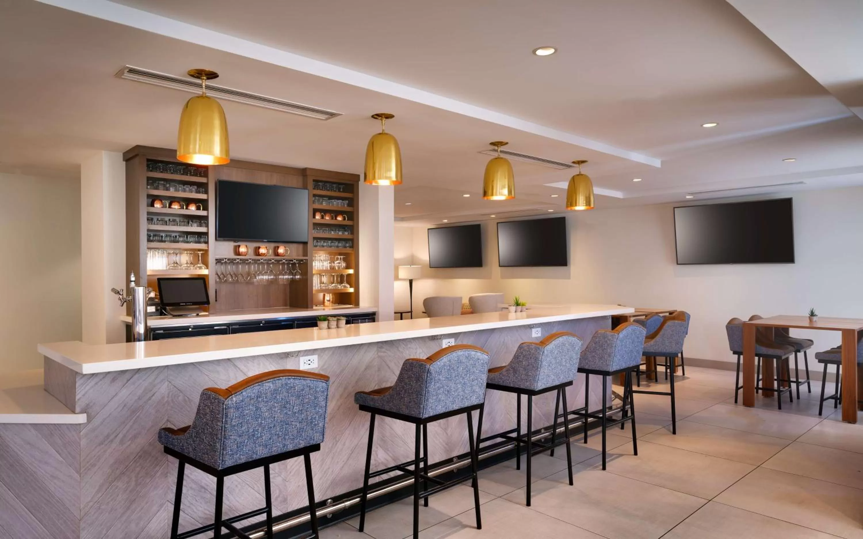 Lounge or bar in Hilton Garden Inn Idaho Falls