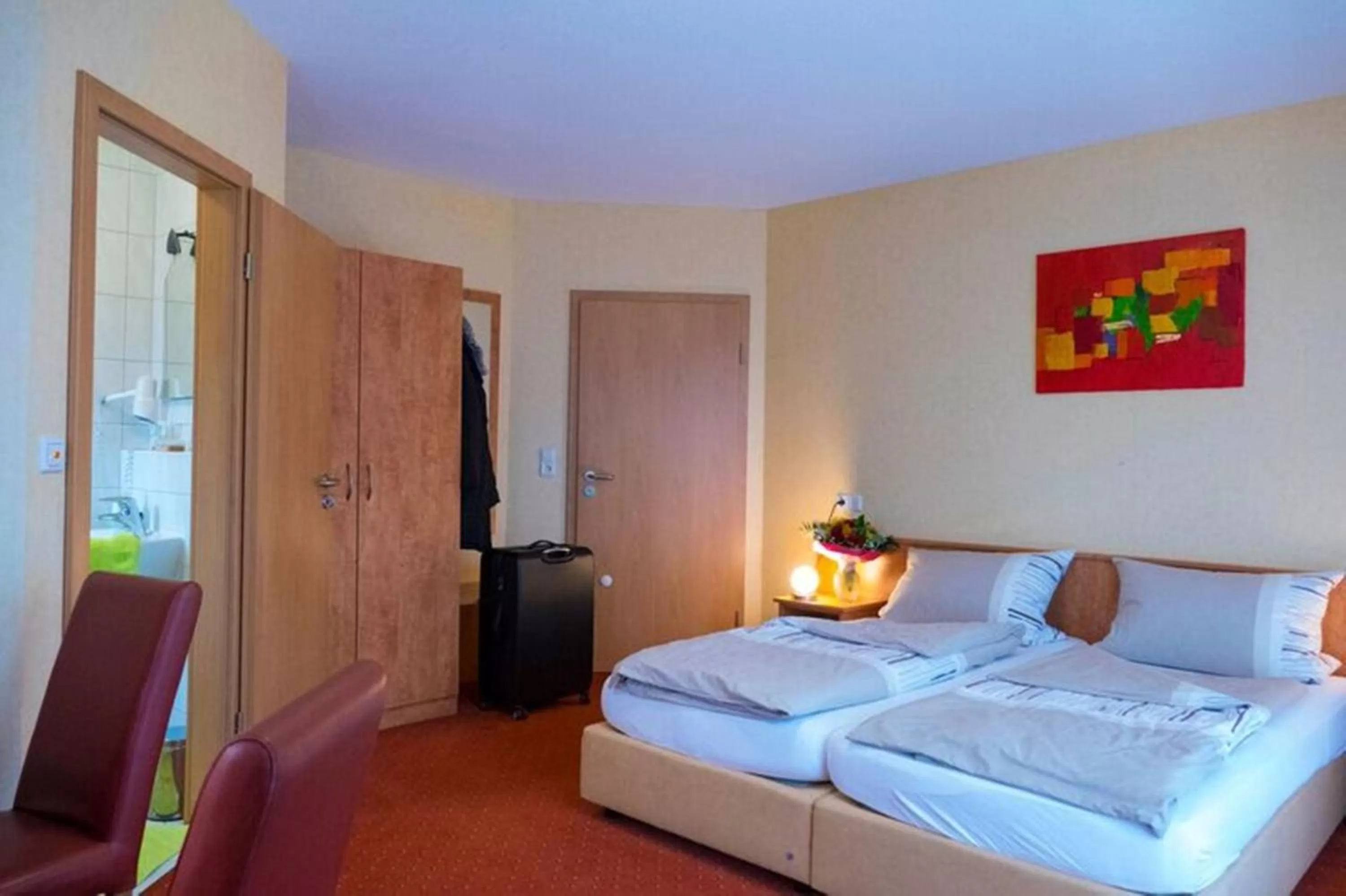 Photo of the whole room, Bed in Hotel Landgasthof Lell