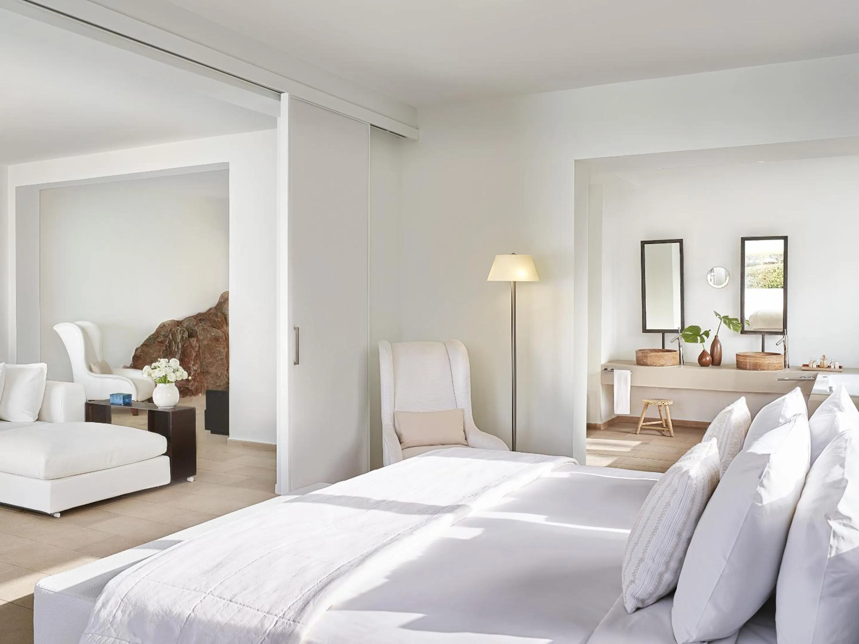 Photo of the whole room, Bed in Amirandes, A Grecotel Resort to Live