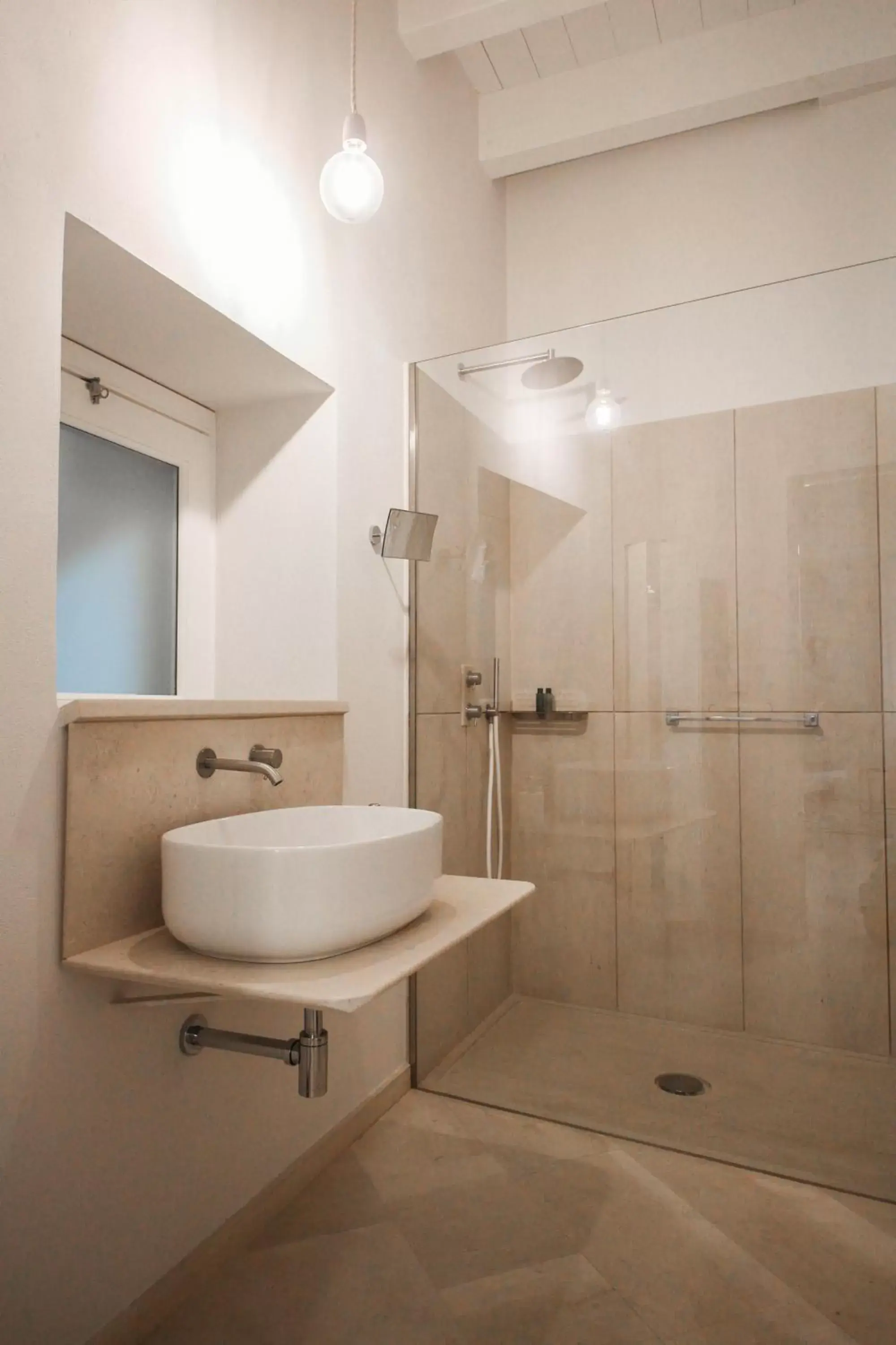 Shower, Bathroom in Re Federico Boutique Hotel
