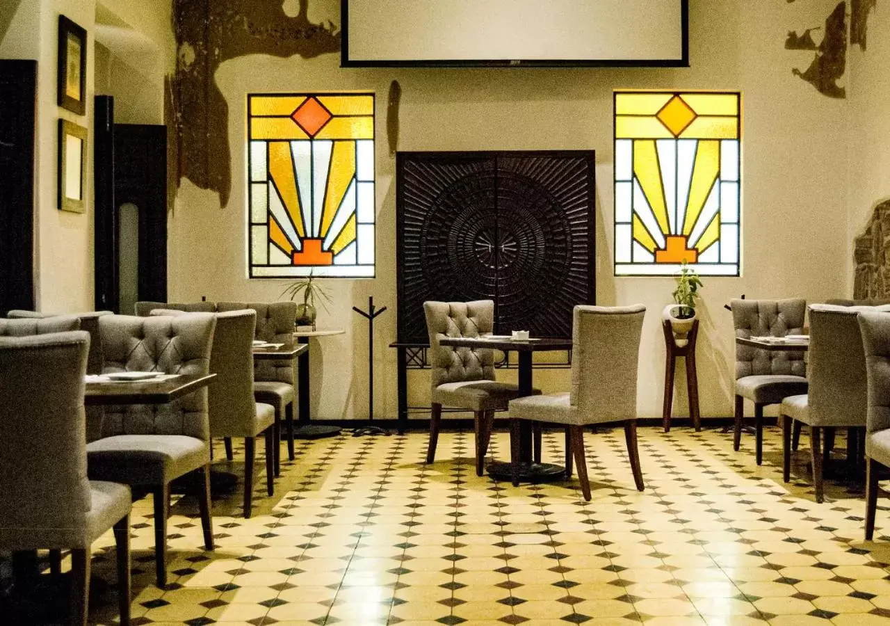 Restaurant/Places to Eat in Ikonik Hotel Puebla