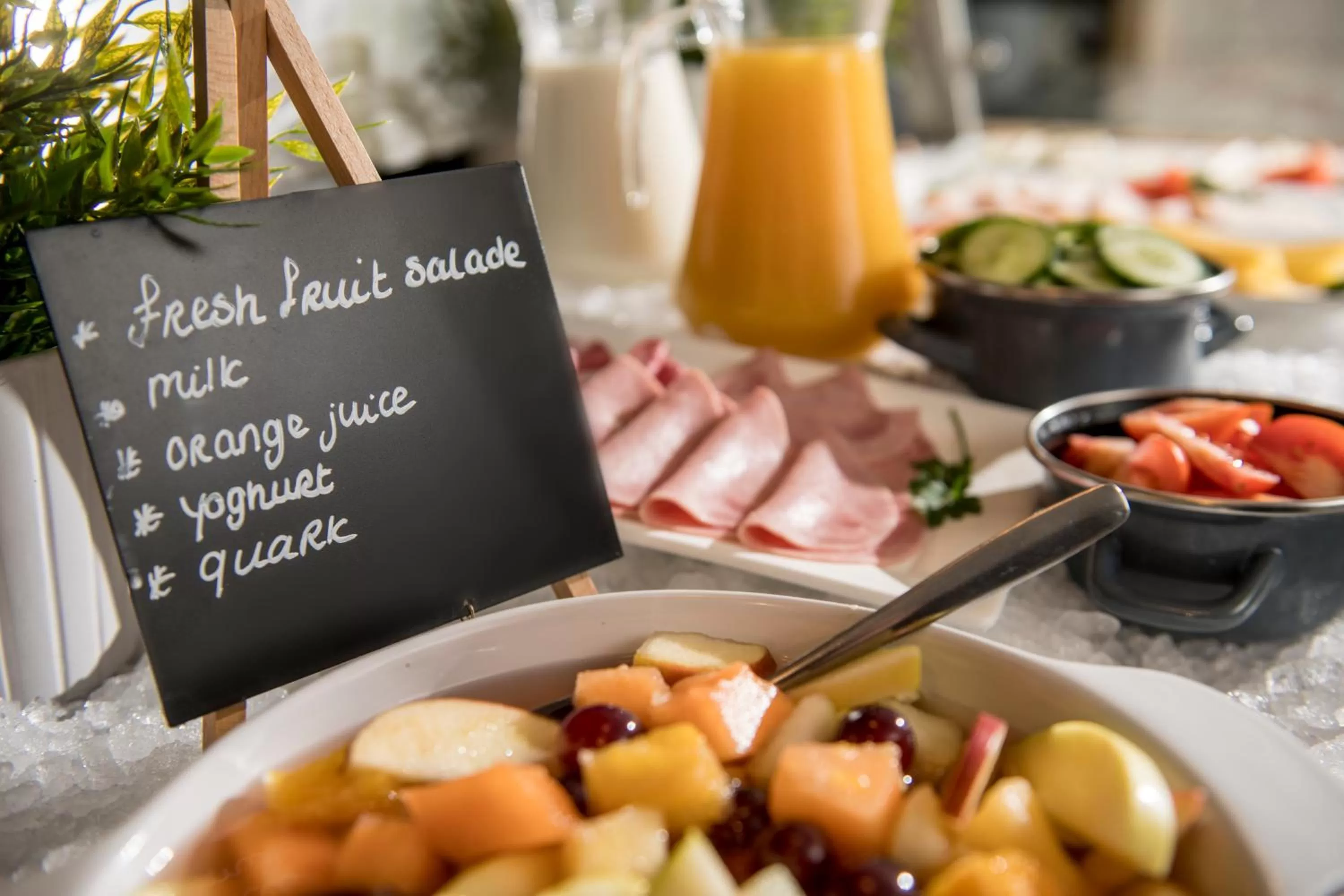 Buffet breakfast in Campanile Hotel & Restaurant Zwolle