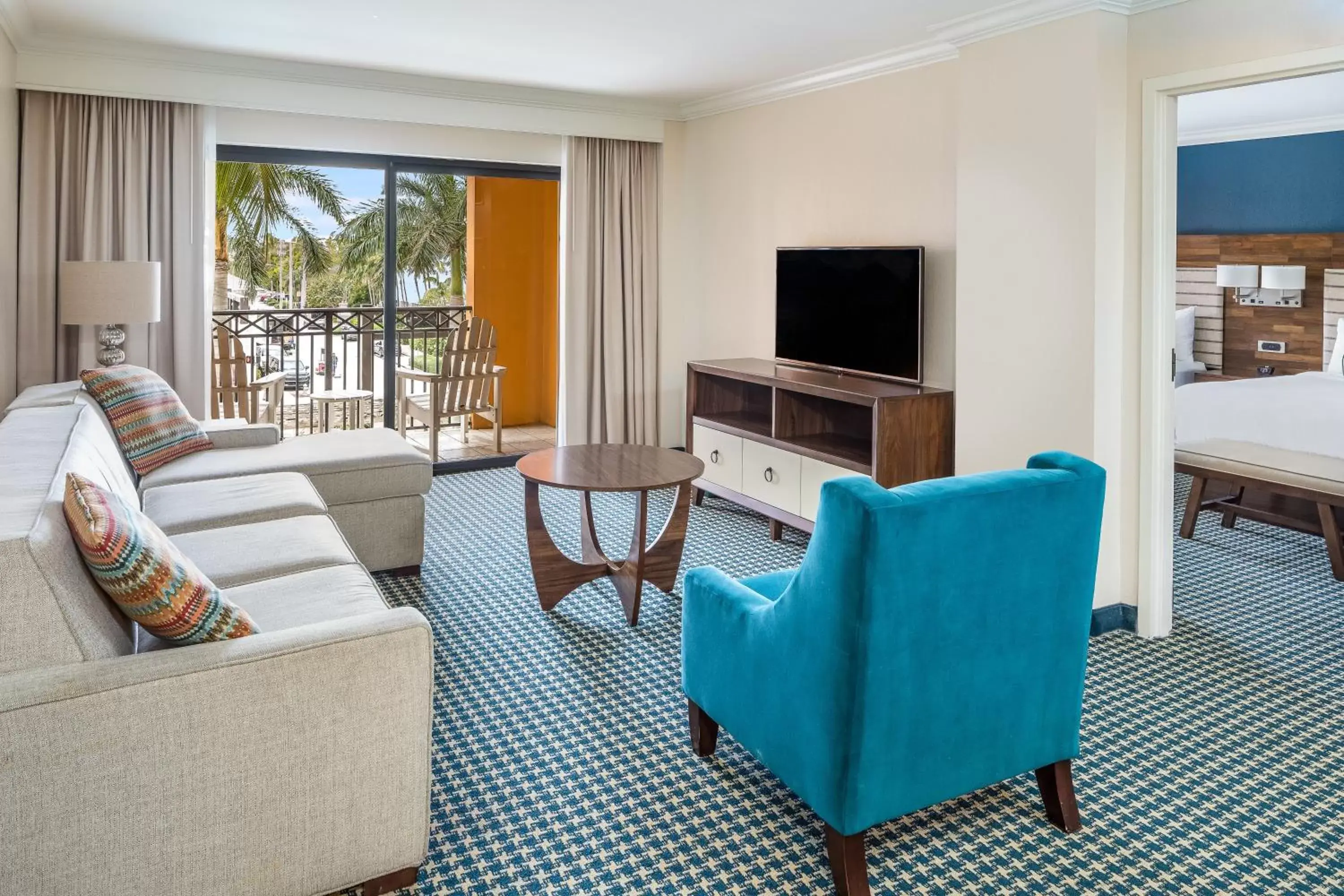 Living room, Seating Area in The Atlantic Suites on the Ave