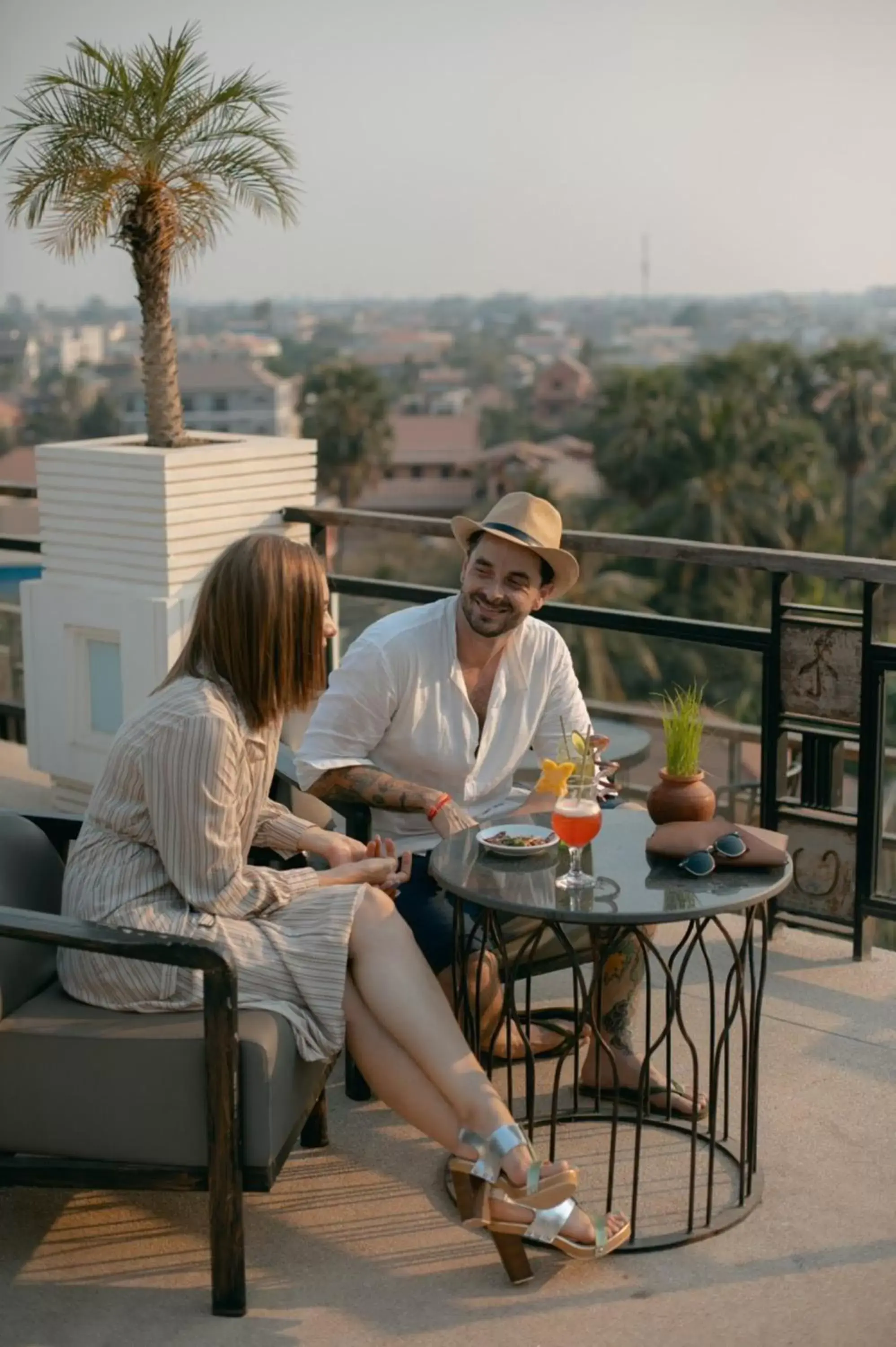 Food and drinks in HARI Residence & Spa Food and drinks in HARI Residence & Spa