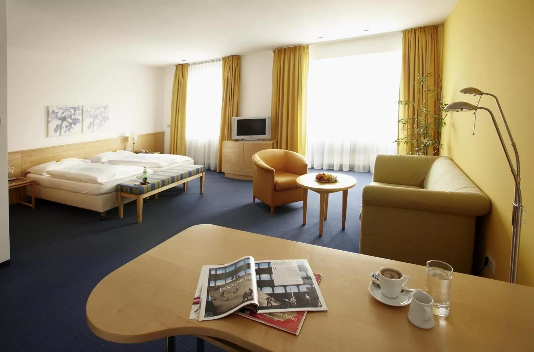 Living room, Bed in Apartment-Hotel Schaffenrath