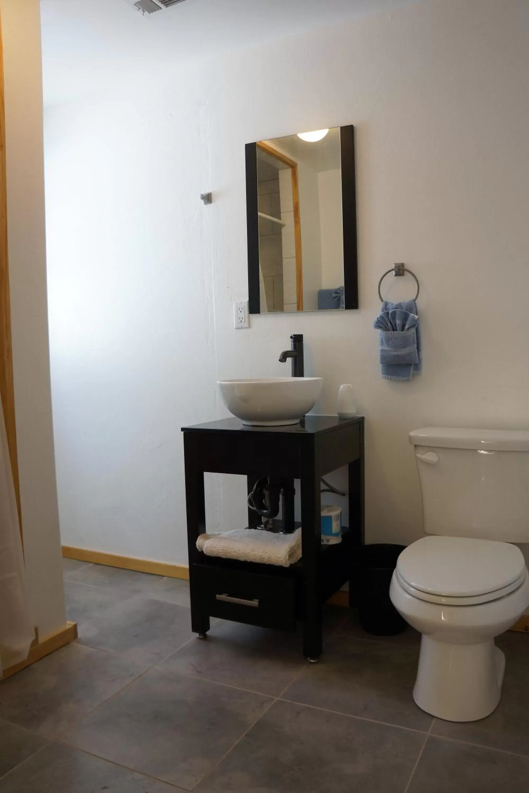 Bathroom in Blue Horizon Lodge