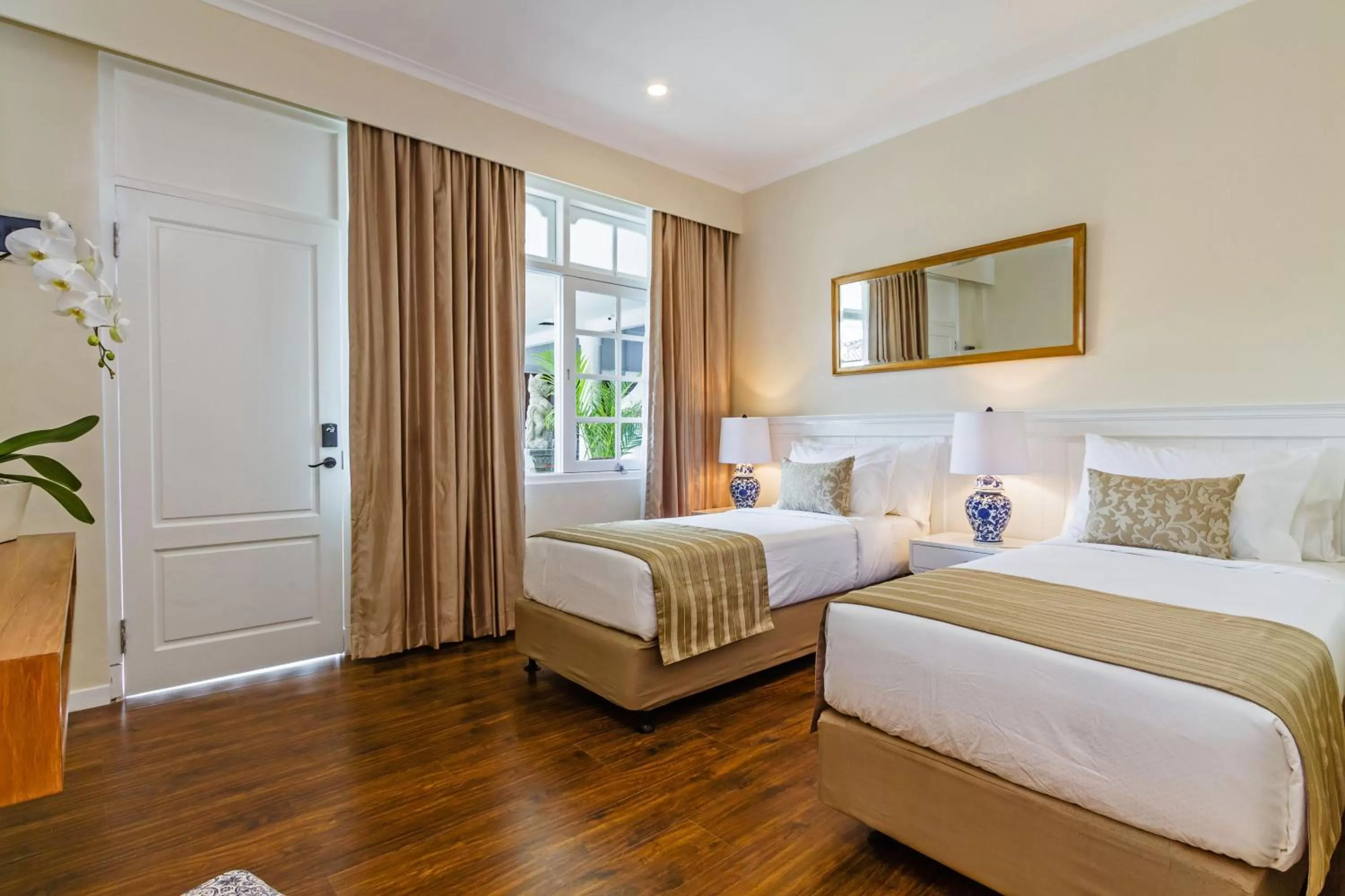 Photo of the whole room, Bed in Akaya Bali