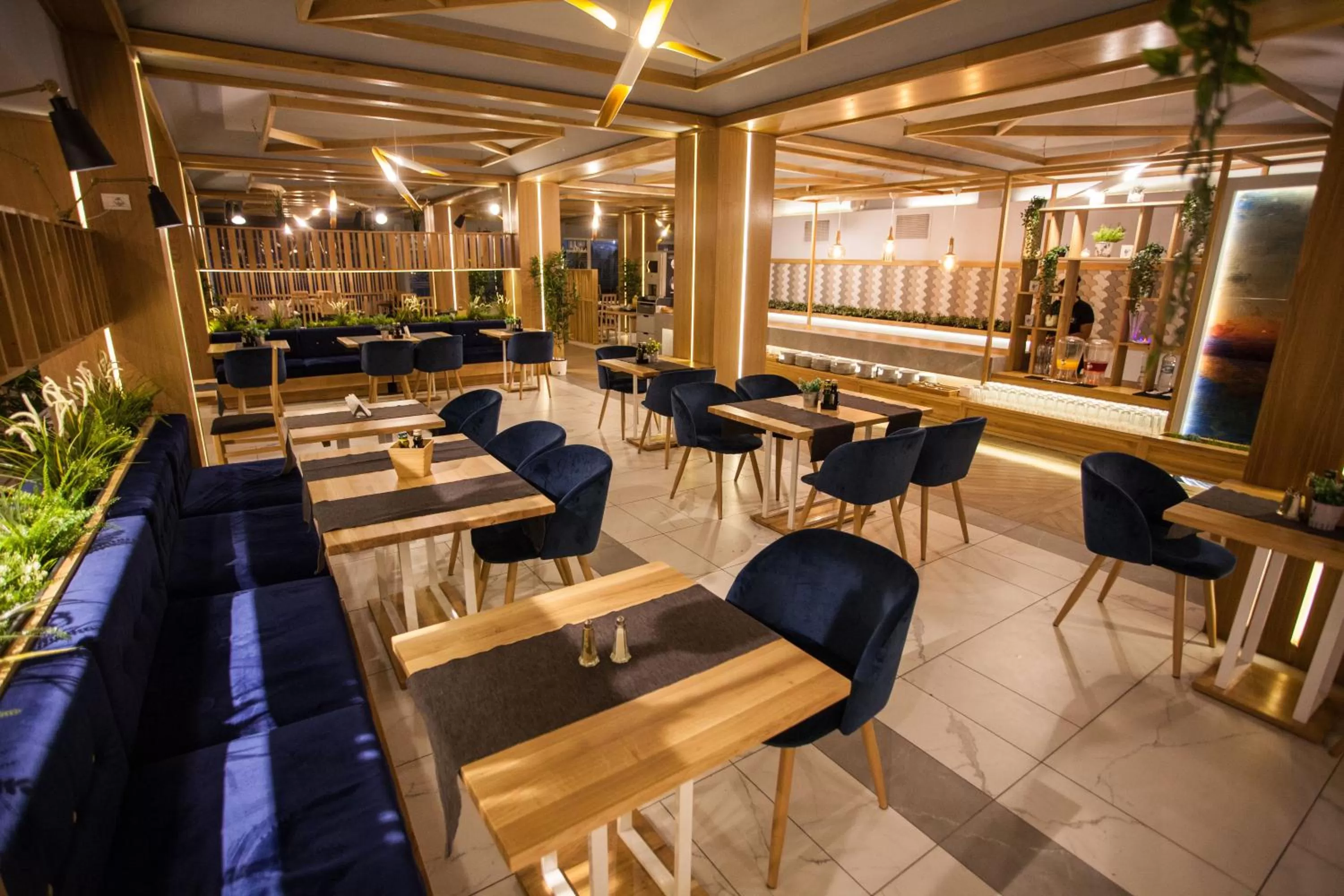 Restaurant/places to eat in Aqvatonic Hotel - Steaua de Mare