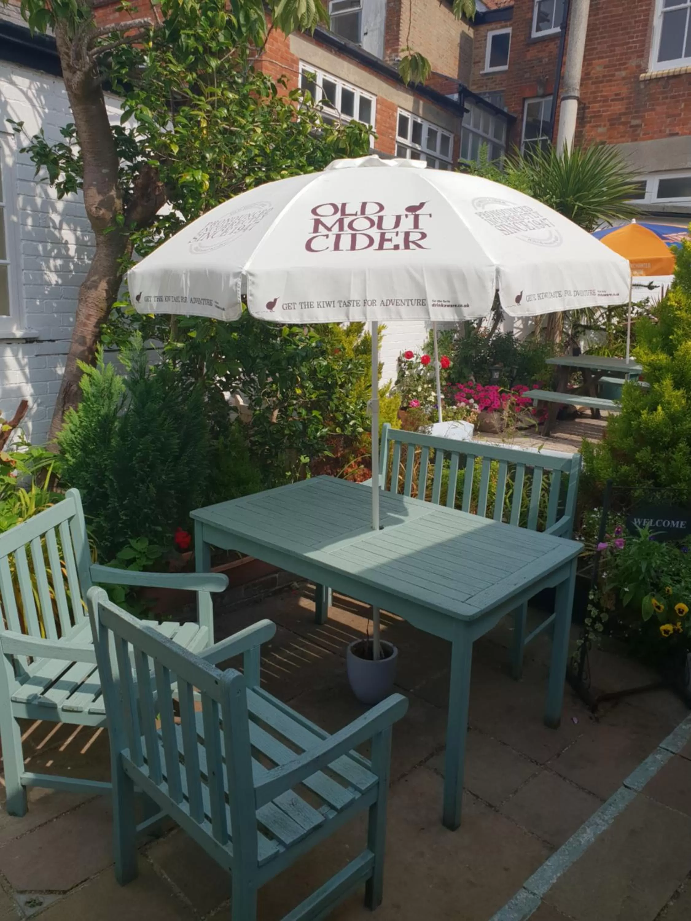 Patio in The Pelican Inn