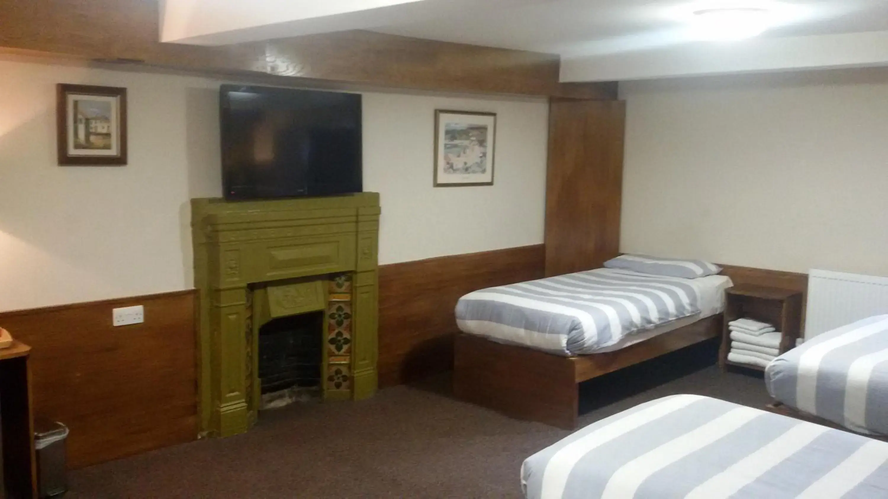 Photo of the whole room, Room Photo in Adelphi Hotel Photo of the whole room, Room Photo in Adelphi Hotel