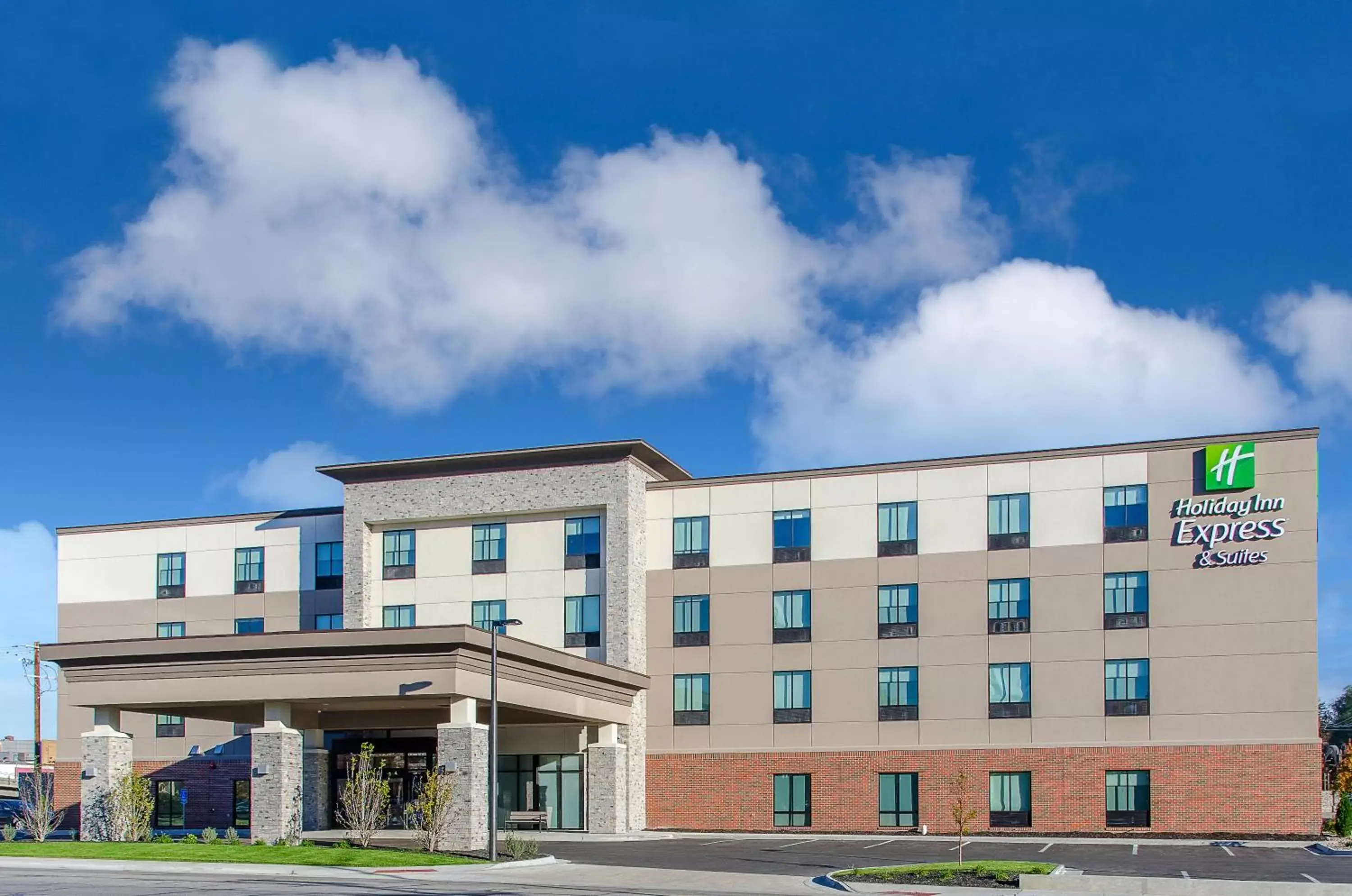 Property Building in Holiday Inn Express & Suites - Atchison, an IHG Hotel