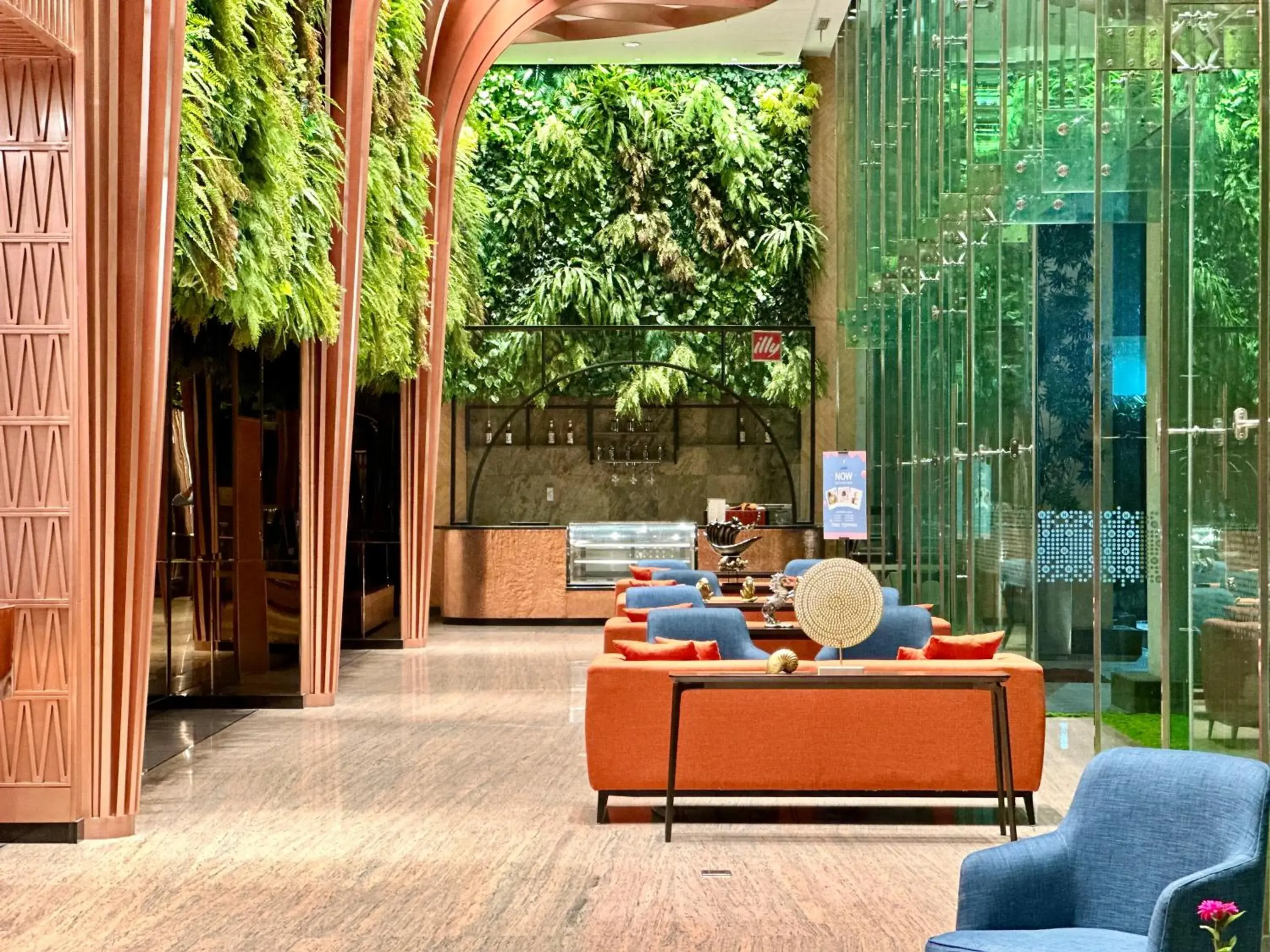 Lobby or reception in HARRIS Hotel & Conventions Gubeng Lobby or reception in HARRIS Hotel & Conventions Gubeng