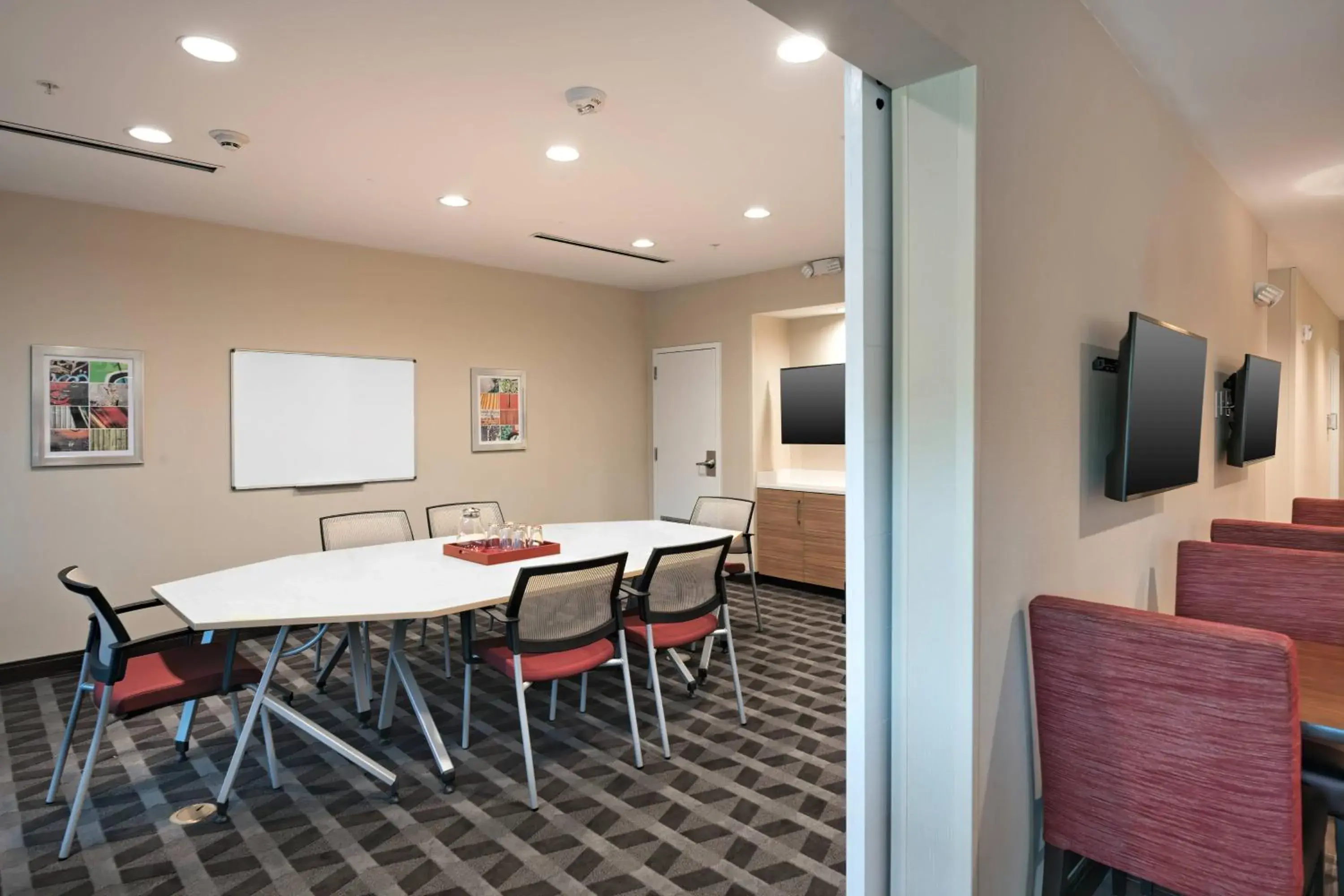 Meeting/conference room in TownePlace Suites Austin South