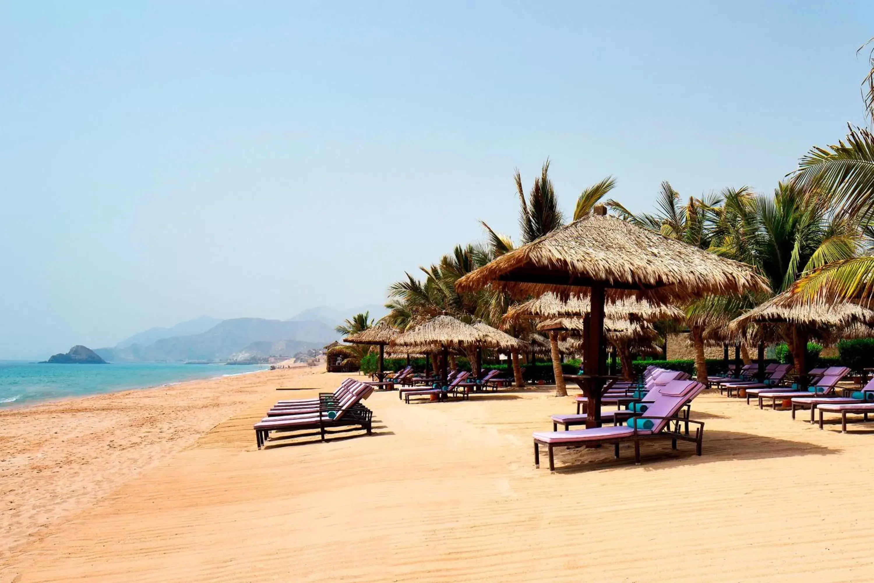 Beach in Le Meridien Al Aqah Beach Resort