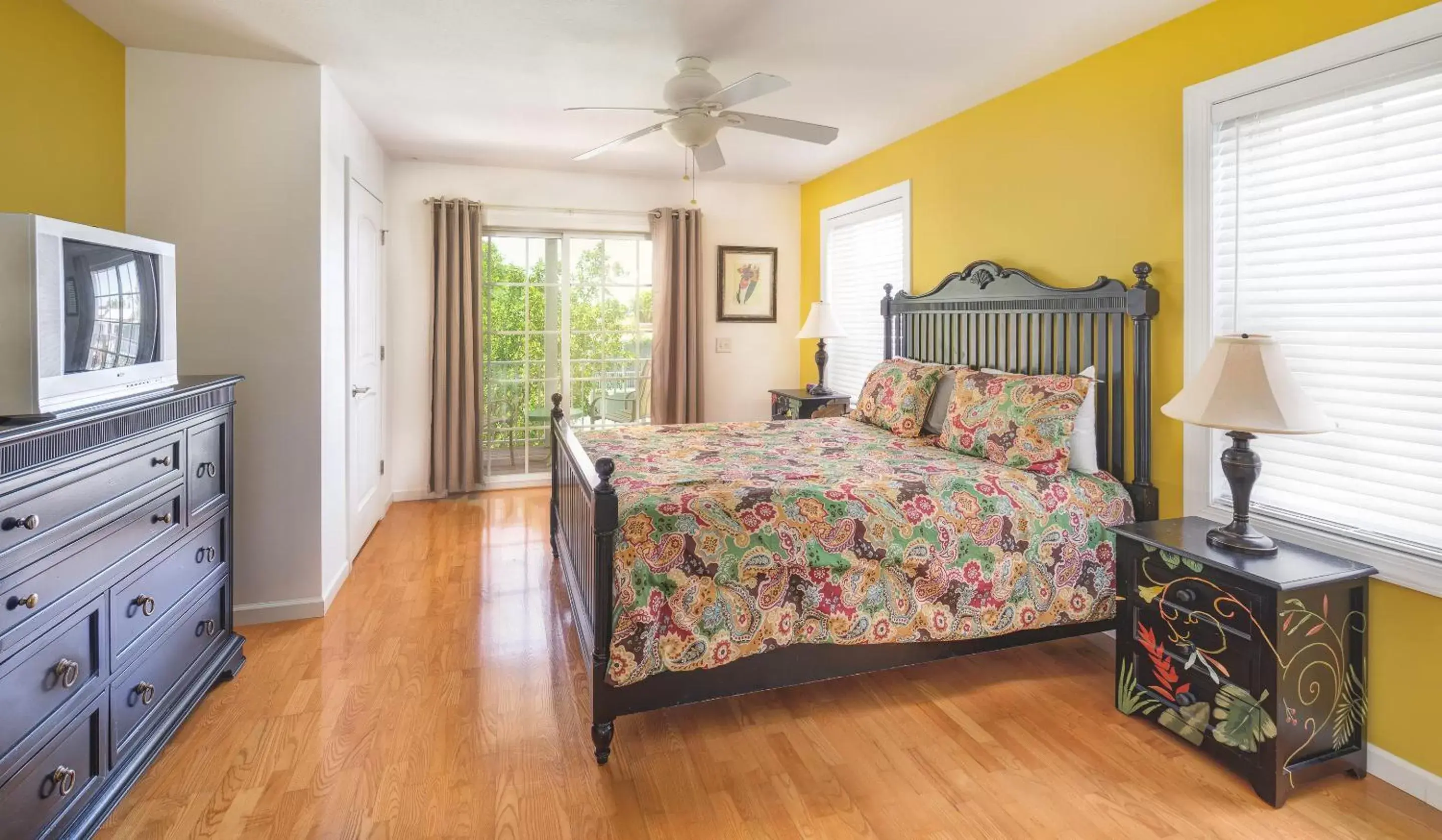 Bedroom, Bed in Lime Tree Bay Resort