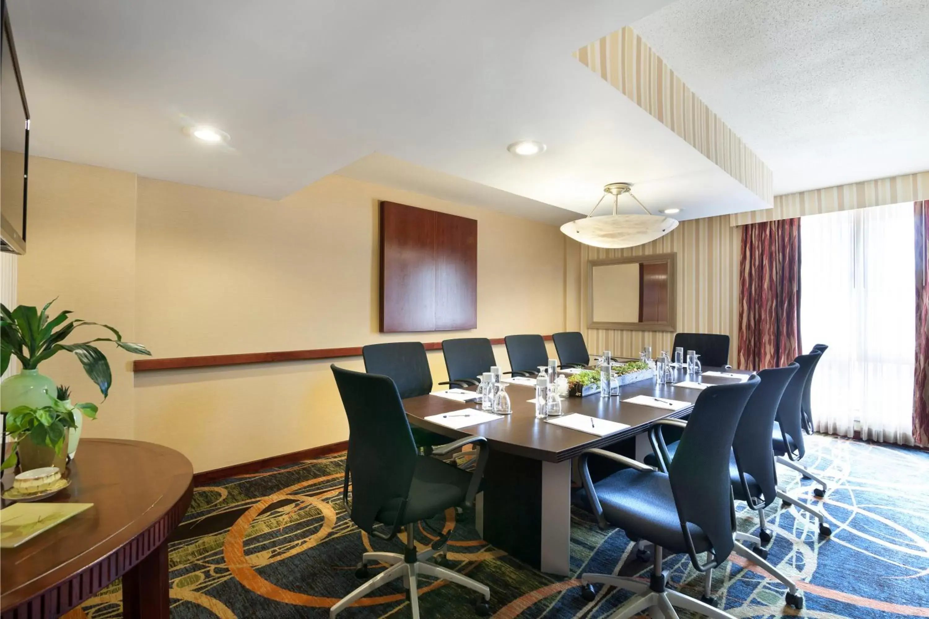 Banquet/Function facilities, Business Area/Conference Room in Radisson Hotel JFK Airport