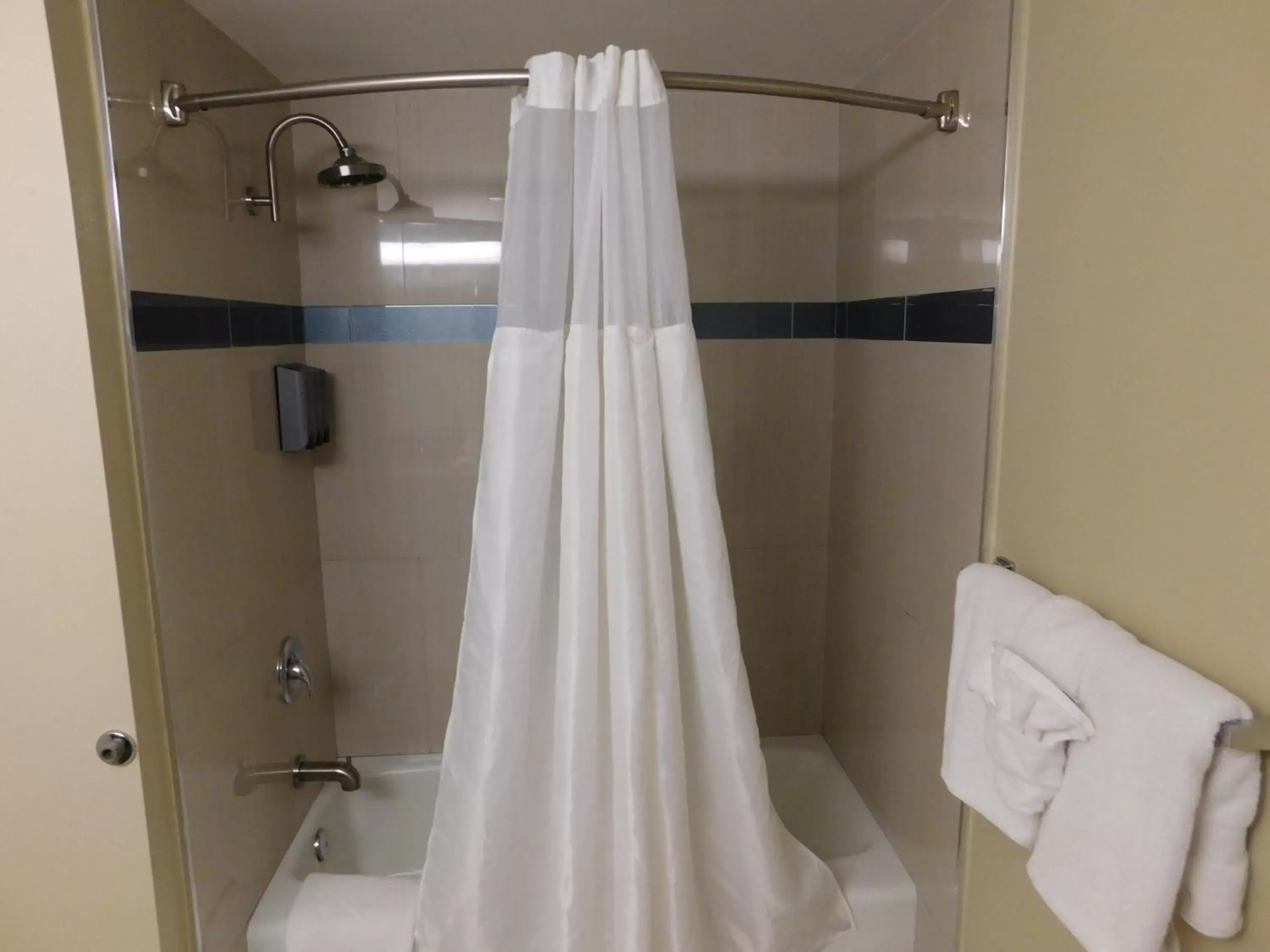 Bathroom in Best Western Plus - Anaheim Orange County Hotel