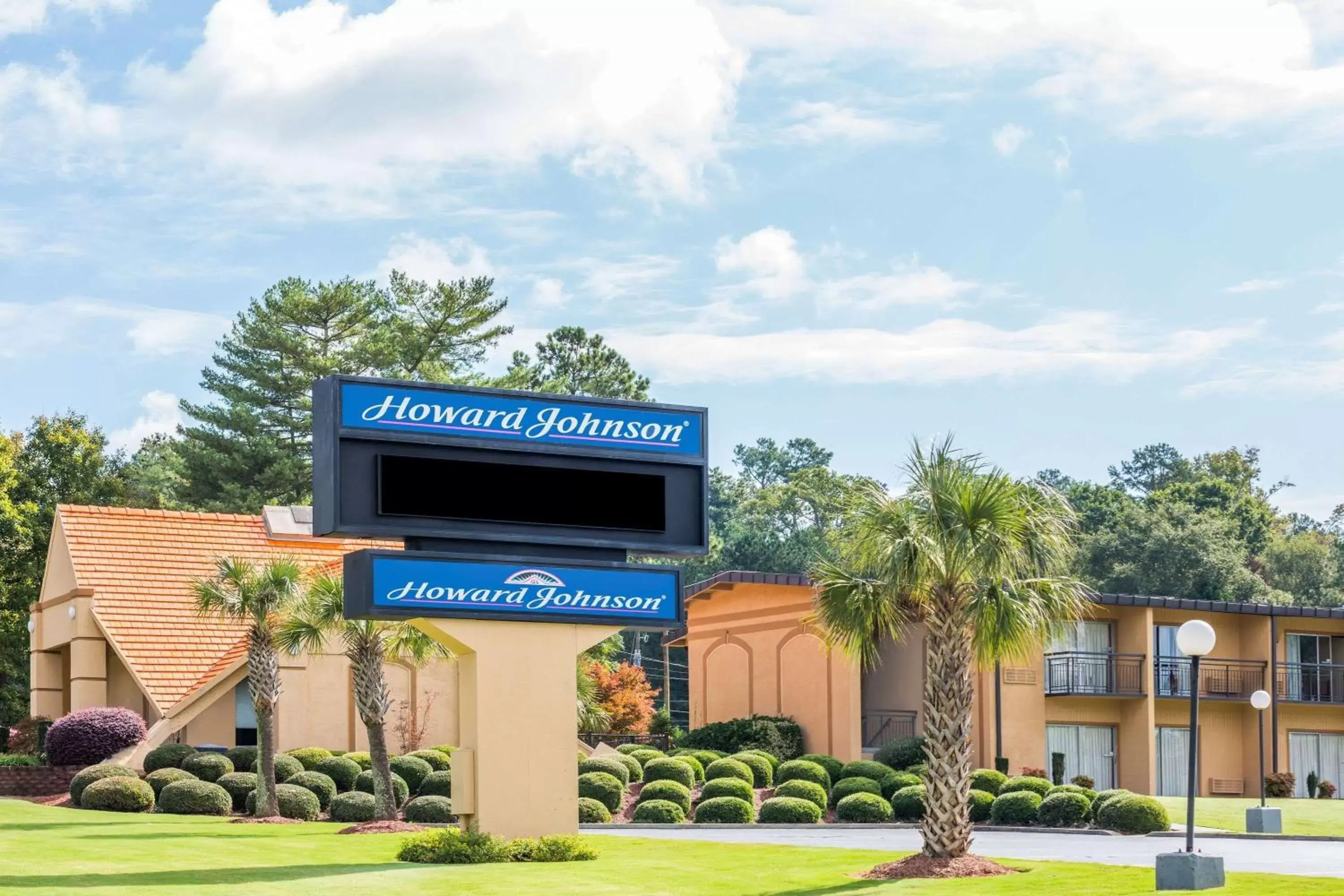 Property building in Howard Johnson by Wyndham Athens